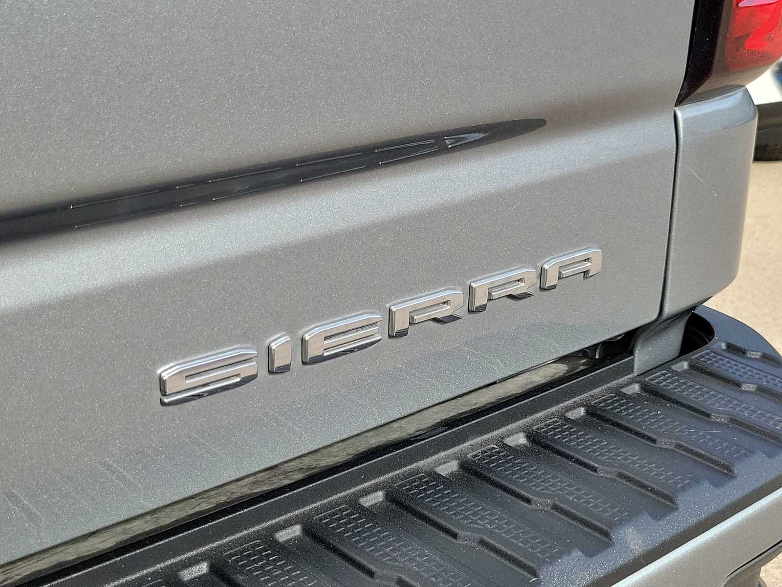 Thumbnail: 2023 GMC Sierra 1500 - 7