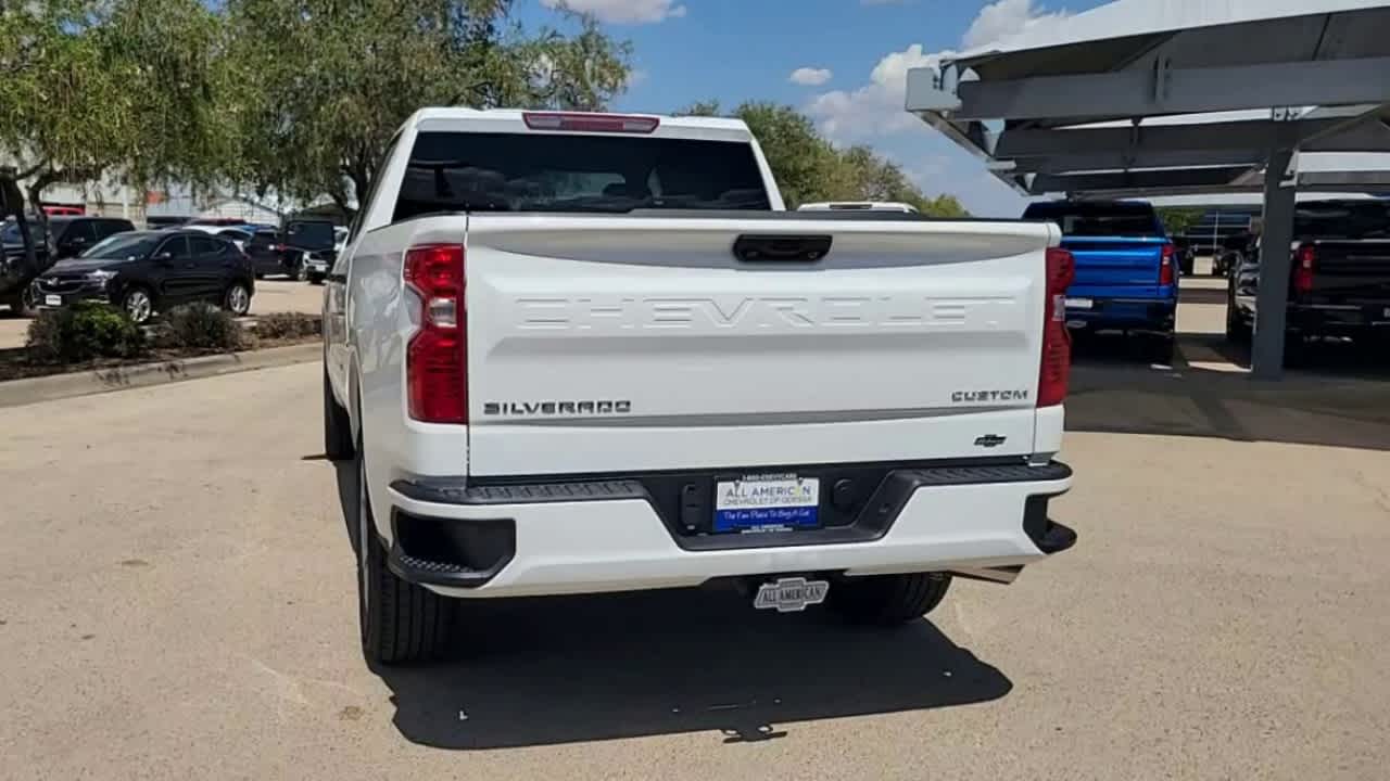 Thumbnail: 2026 Chevrolet Silverado 1500 - 8