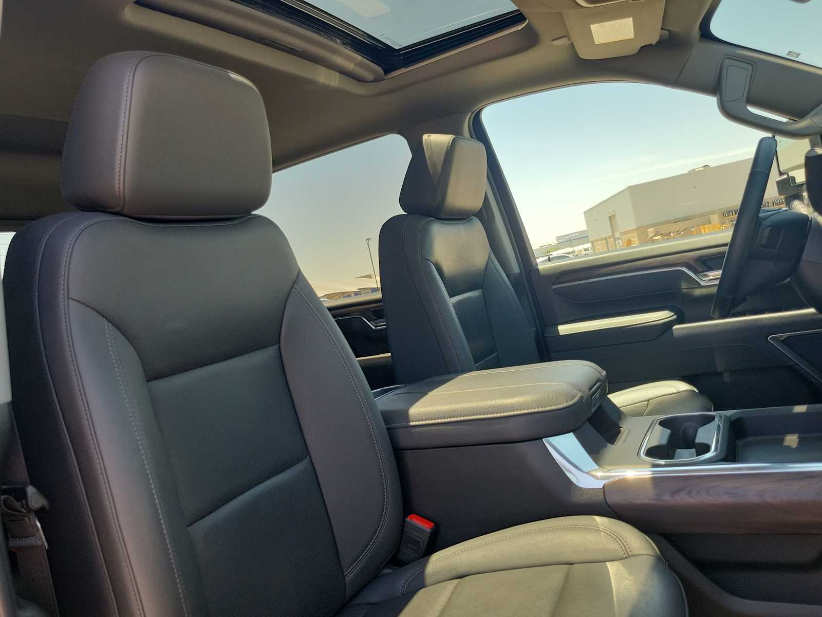 Thumbnail: 2025 GMC Sierra 2500 - 18