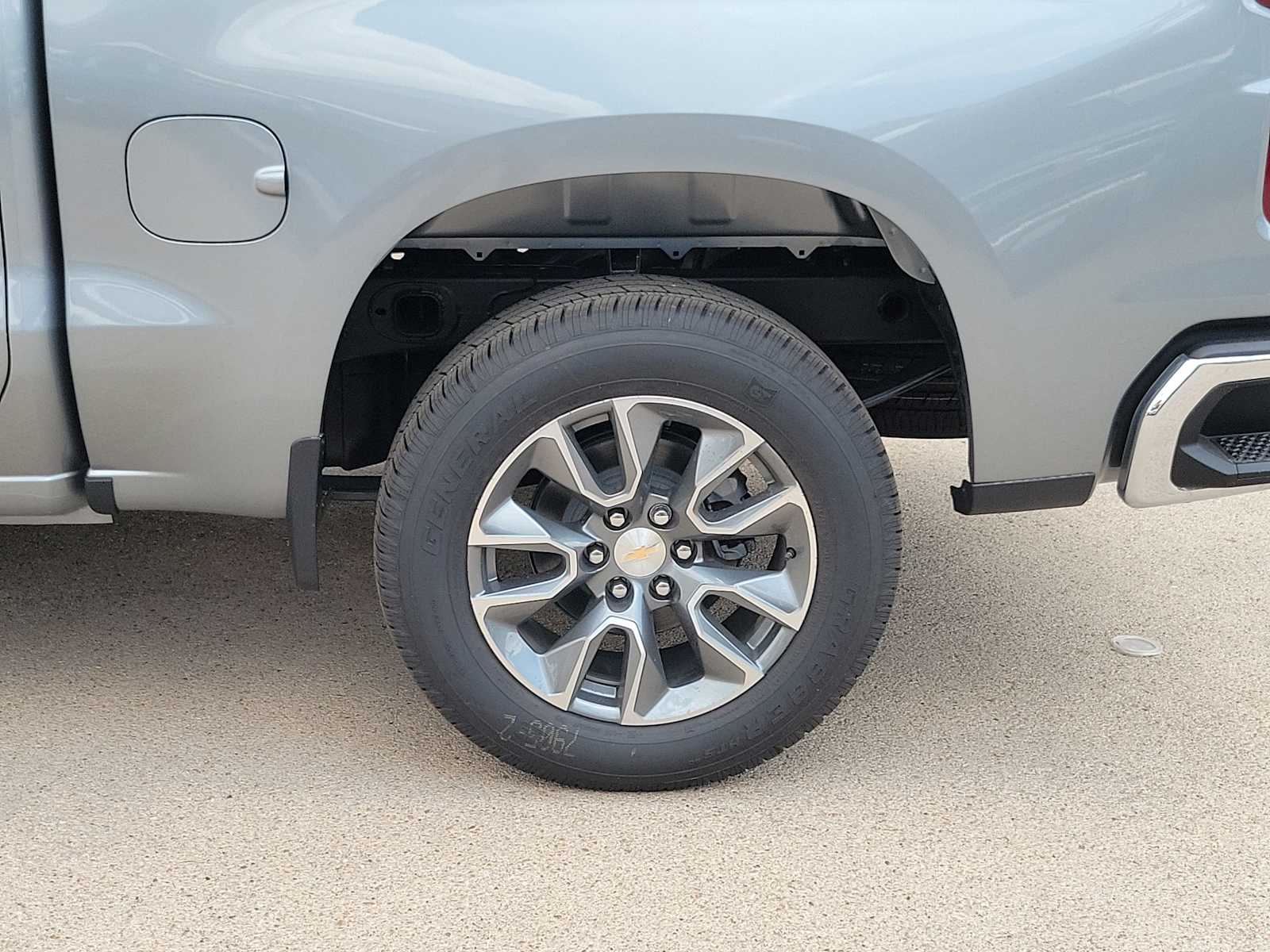 Thumbnail: 2026 Chevrolet Silverado 1500 - 8