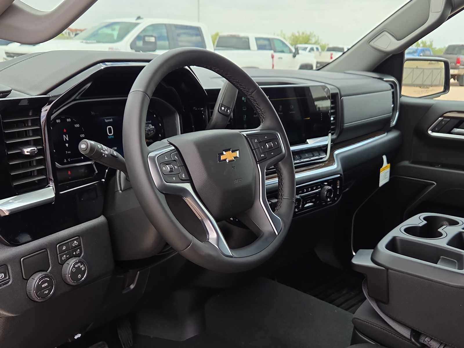 Thumbnail: 2026 Chevrolet Silverado 1500 - 10