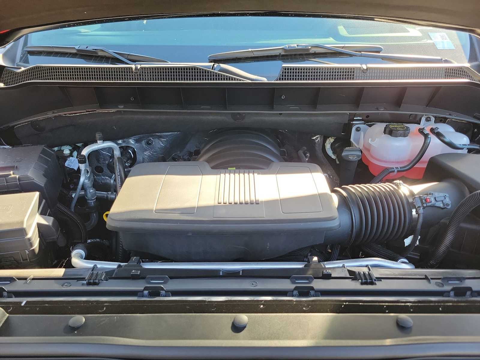 Thumbnail: 2026 Chevrolet Silverado 1500 - 9