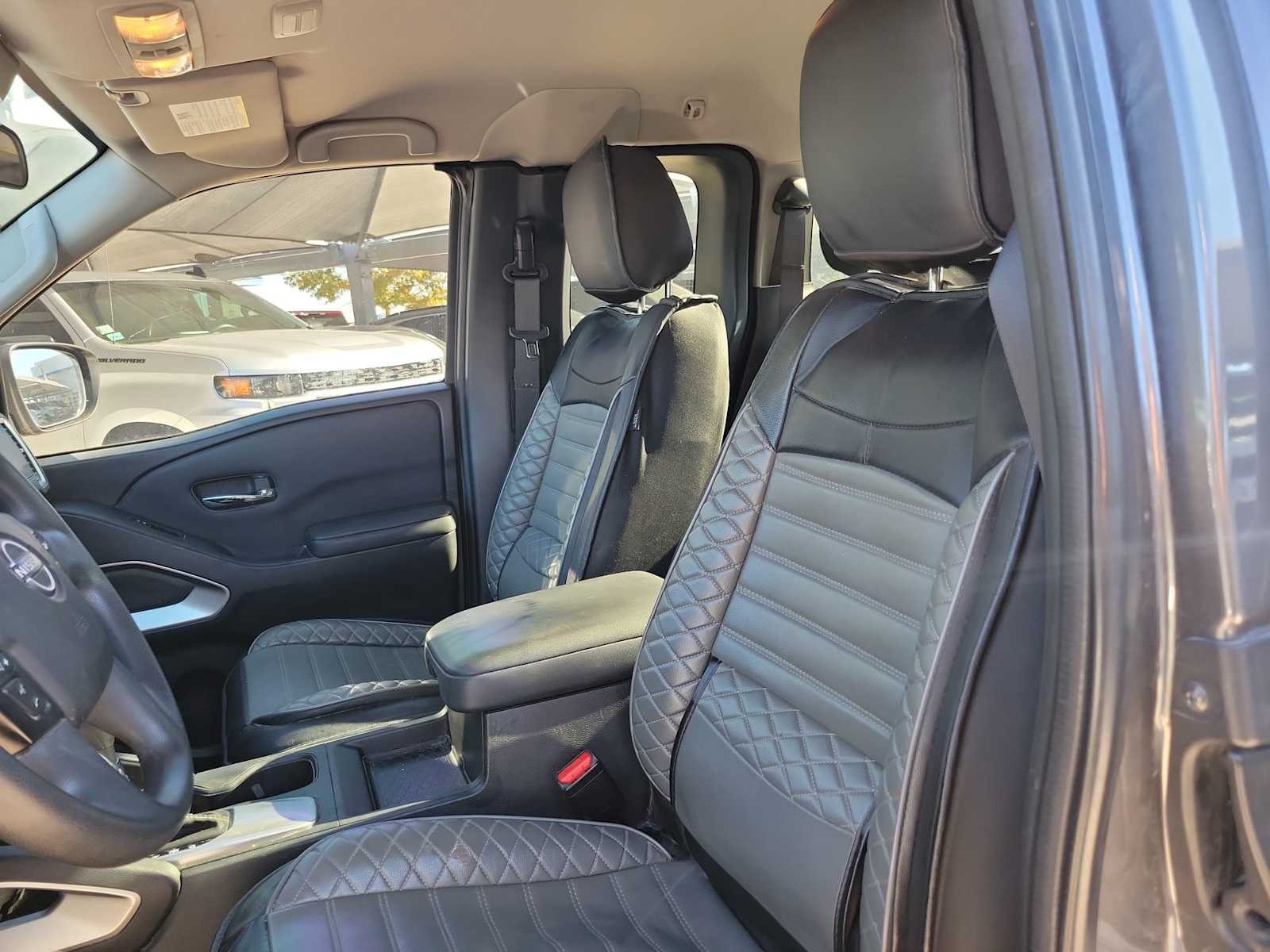 Thumbnail: 2023 Nissan Frontier - 11