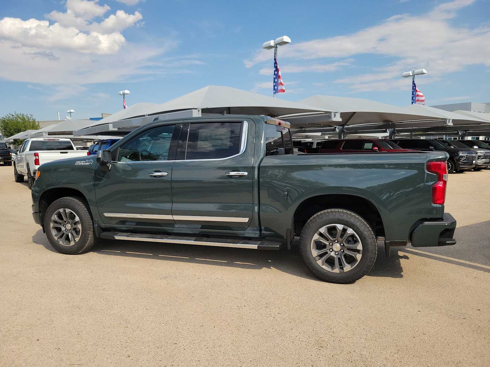 Thumbnail: 2026 Chevrolet Silverado 1500 - 3