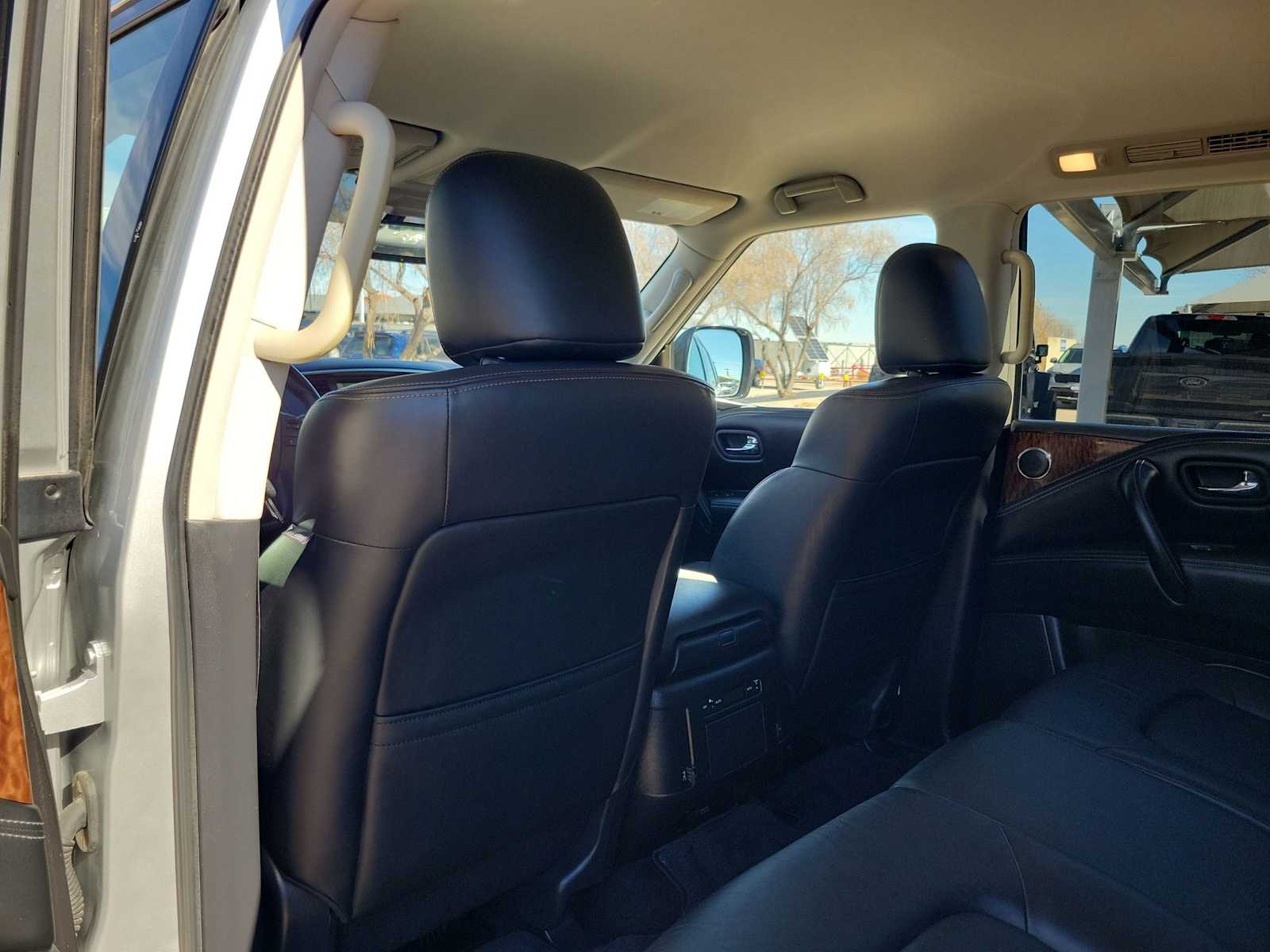 Thumbnail: 2020 Nissan Armada - 12