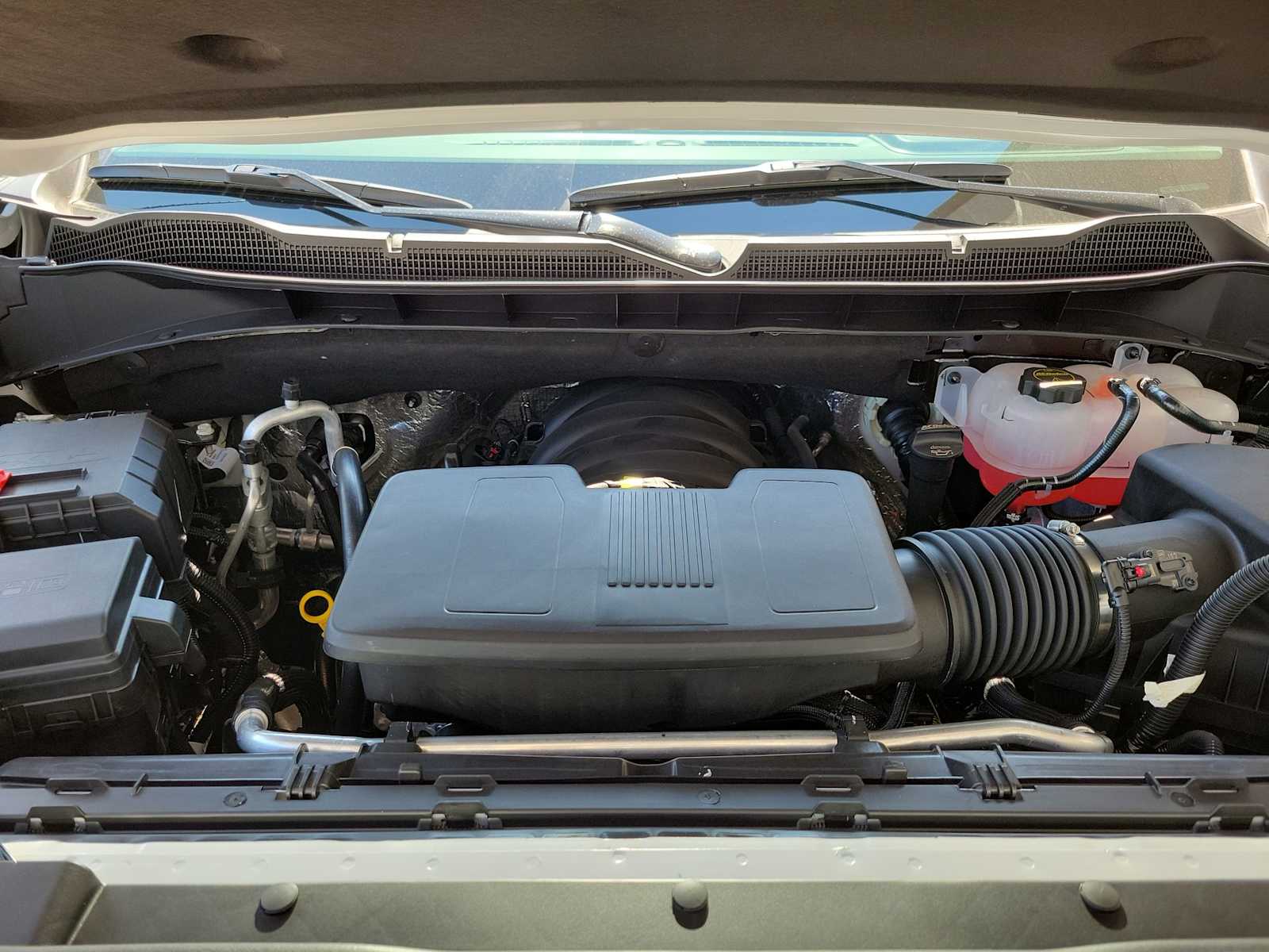 Thumbnail: 2026 Chevrolet Silverado 1500 - 9