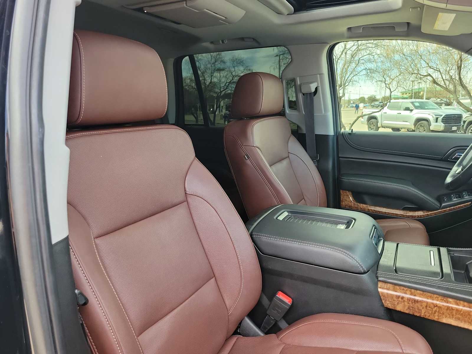 Thumbnail: 2019 Chevrolet Tahoe - 10