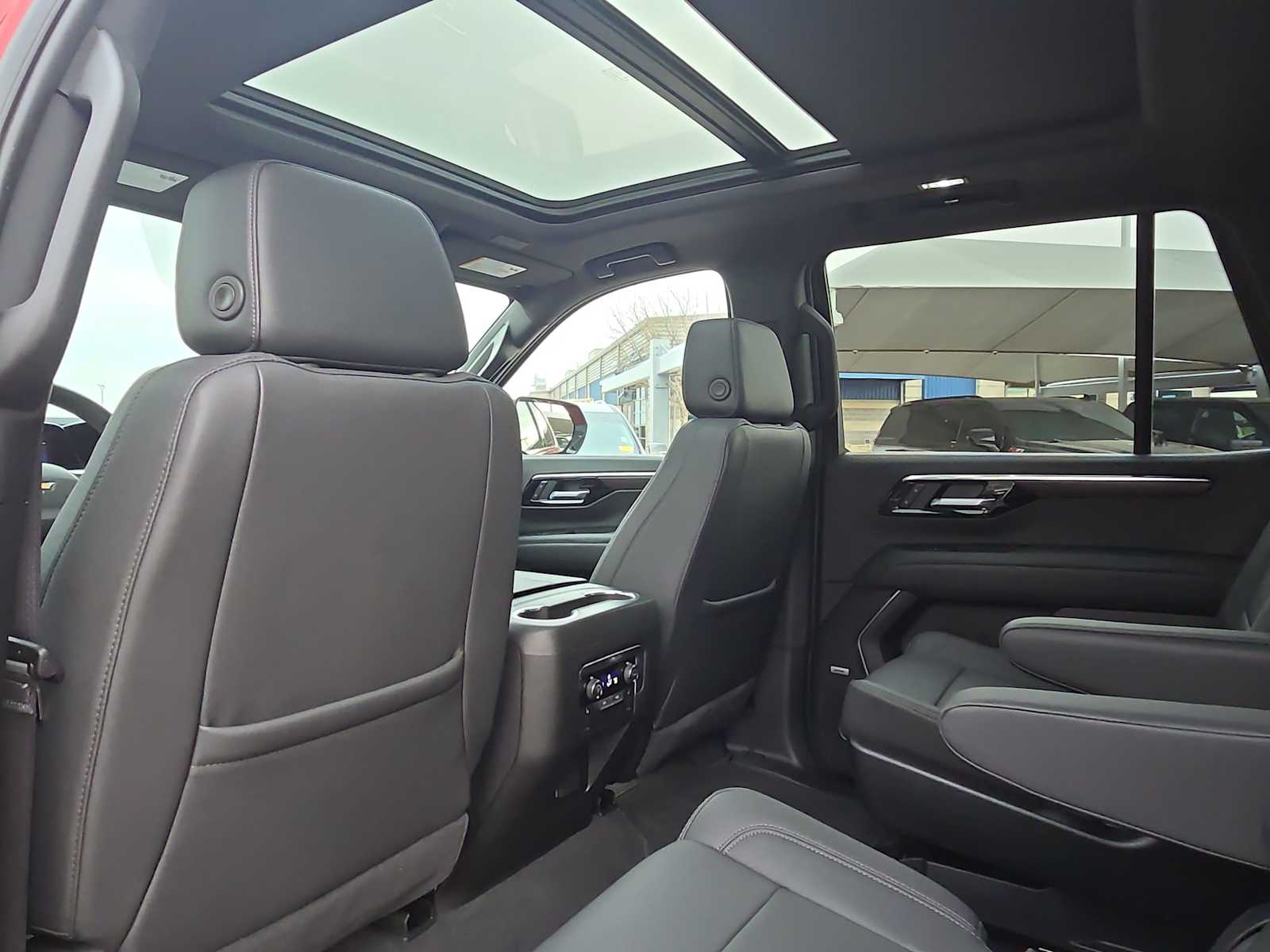 Thumbnail: 2025 Chevrolet Tahoe - 11