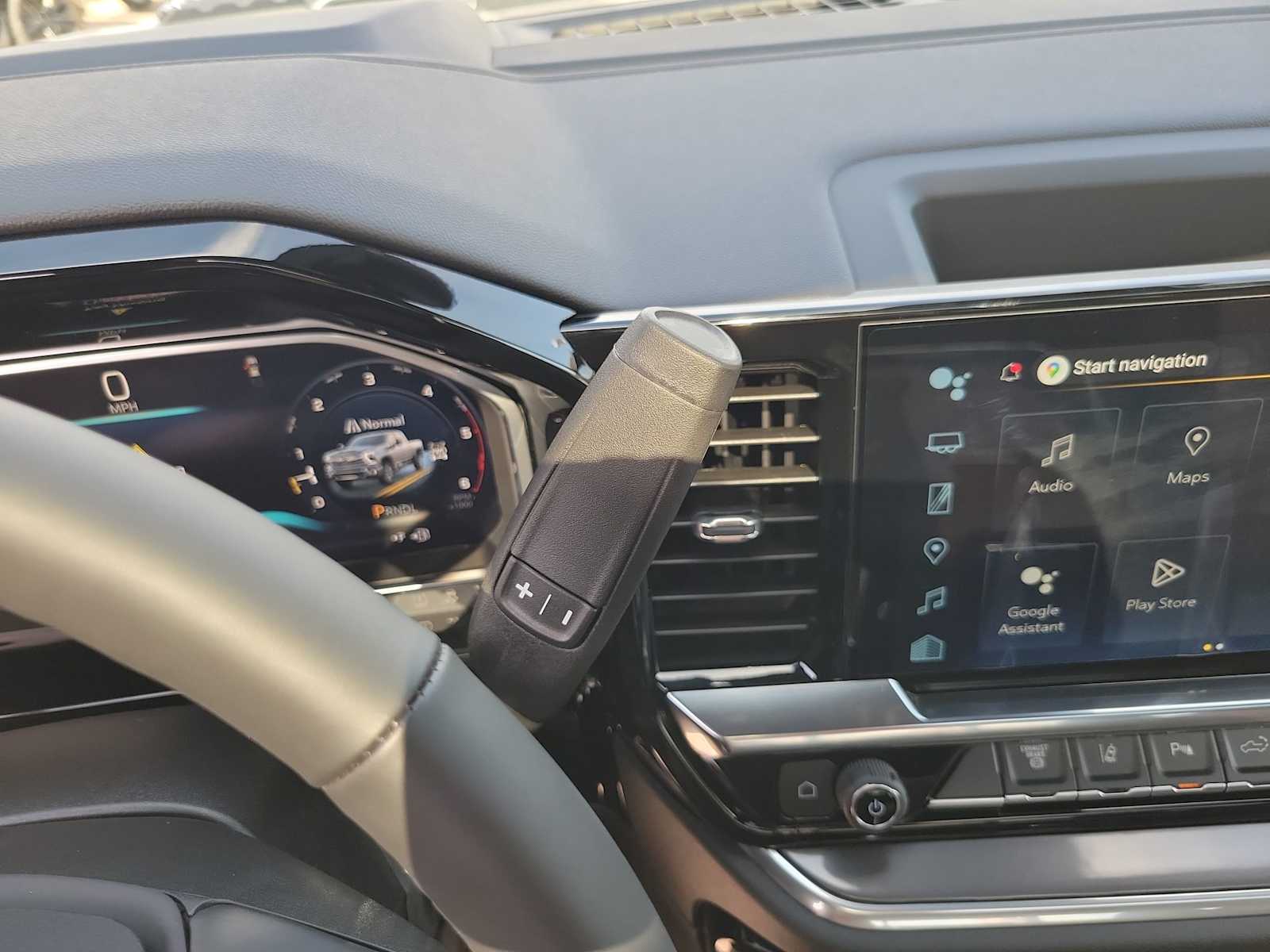 Thumbnail: 2026 Chevrolet Silverado 3500 - 17