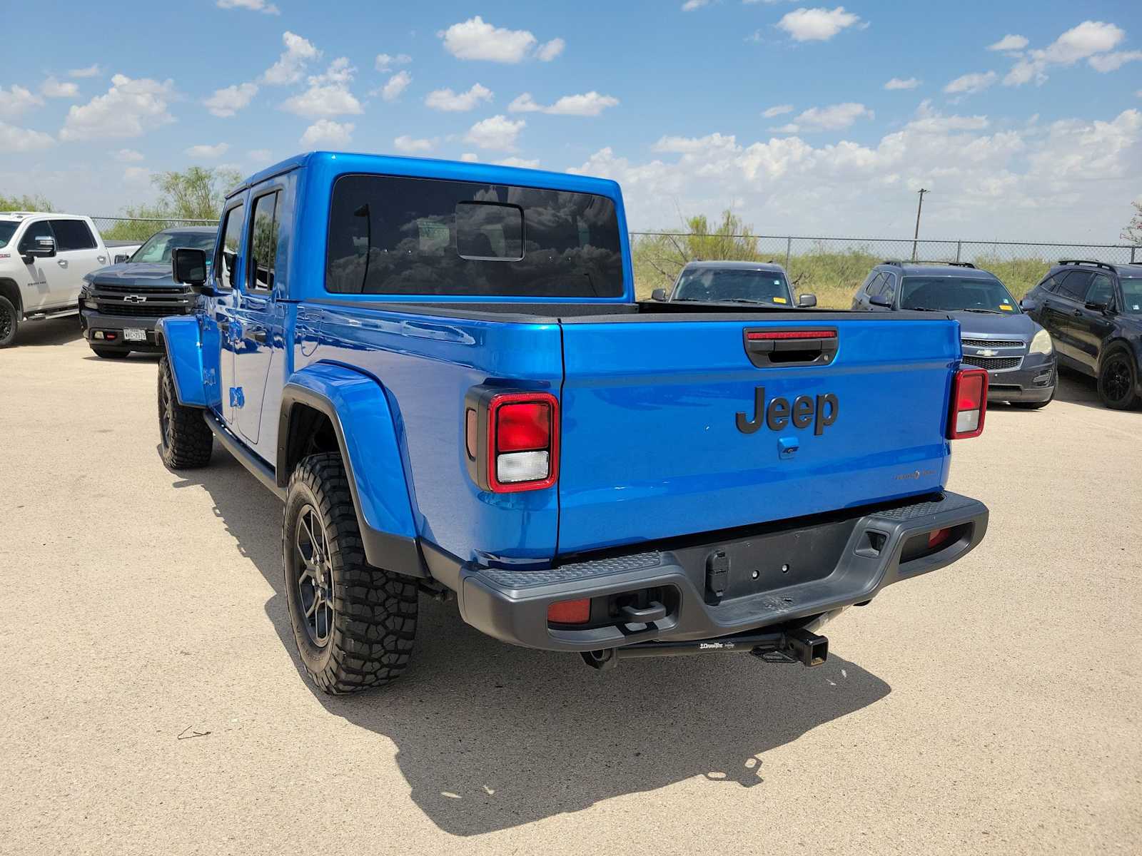 Thumbnail: 2024 Jeep Gladiator - 4