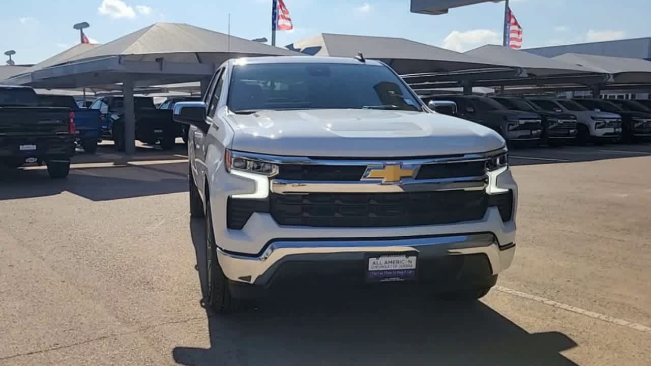 Thumbnail: 2026 Chevrolet Silverado 1500 - 4