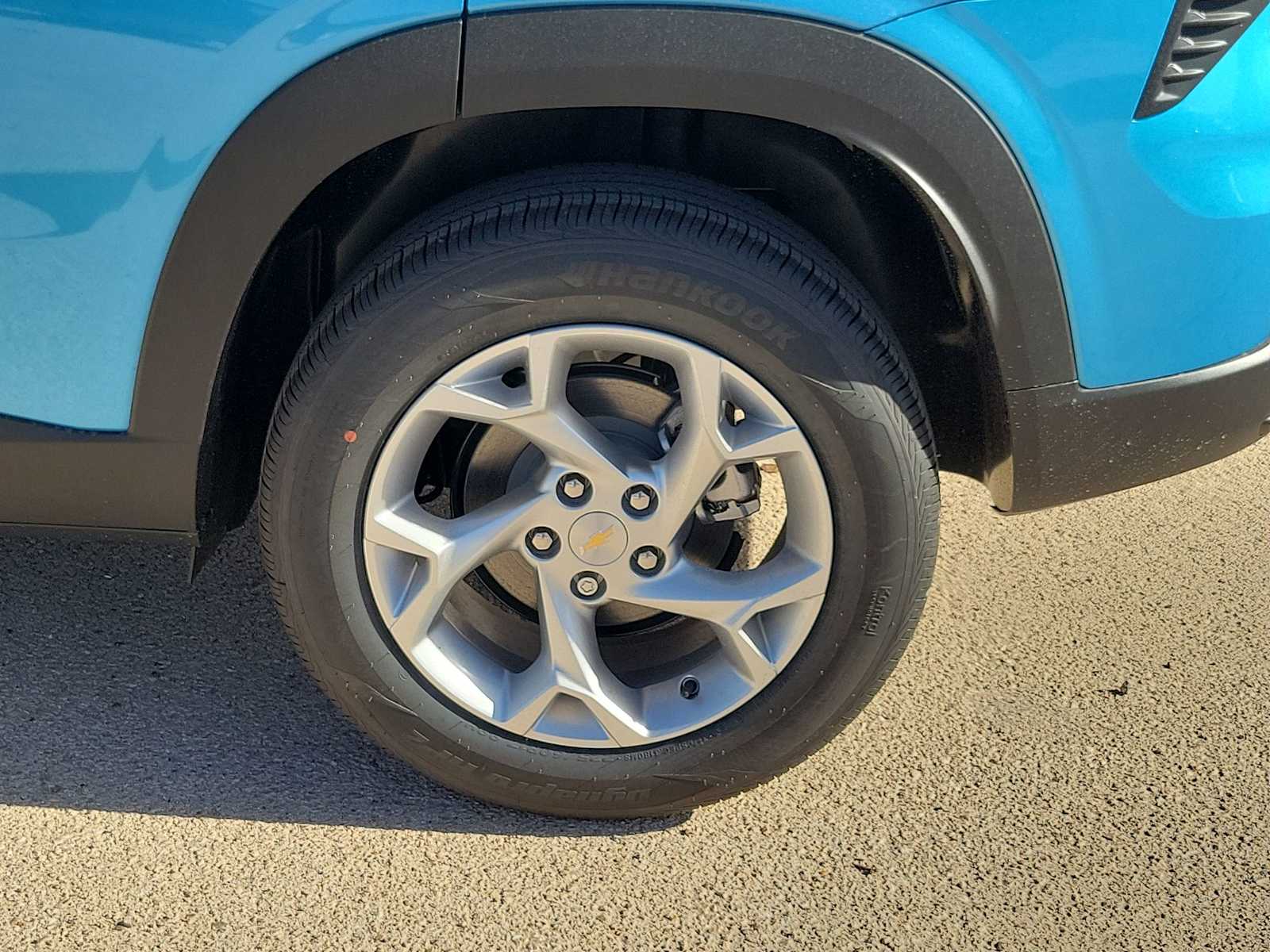 Thumbnail: 2026 Chevrolet Trax - 8