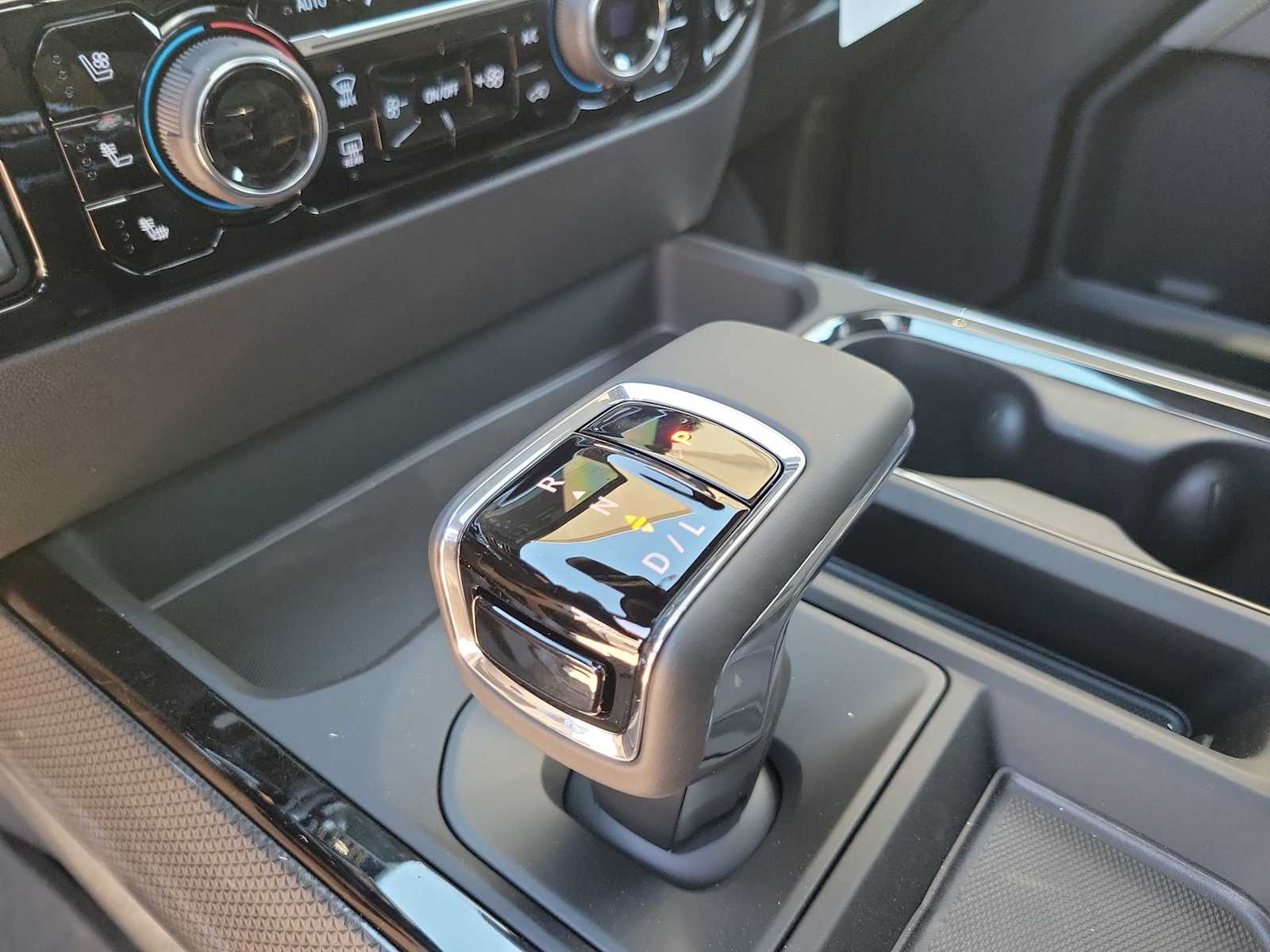 Thumbnail: 2026 Chevrolet Silverado 1500 - 17