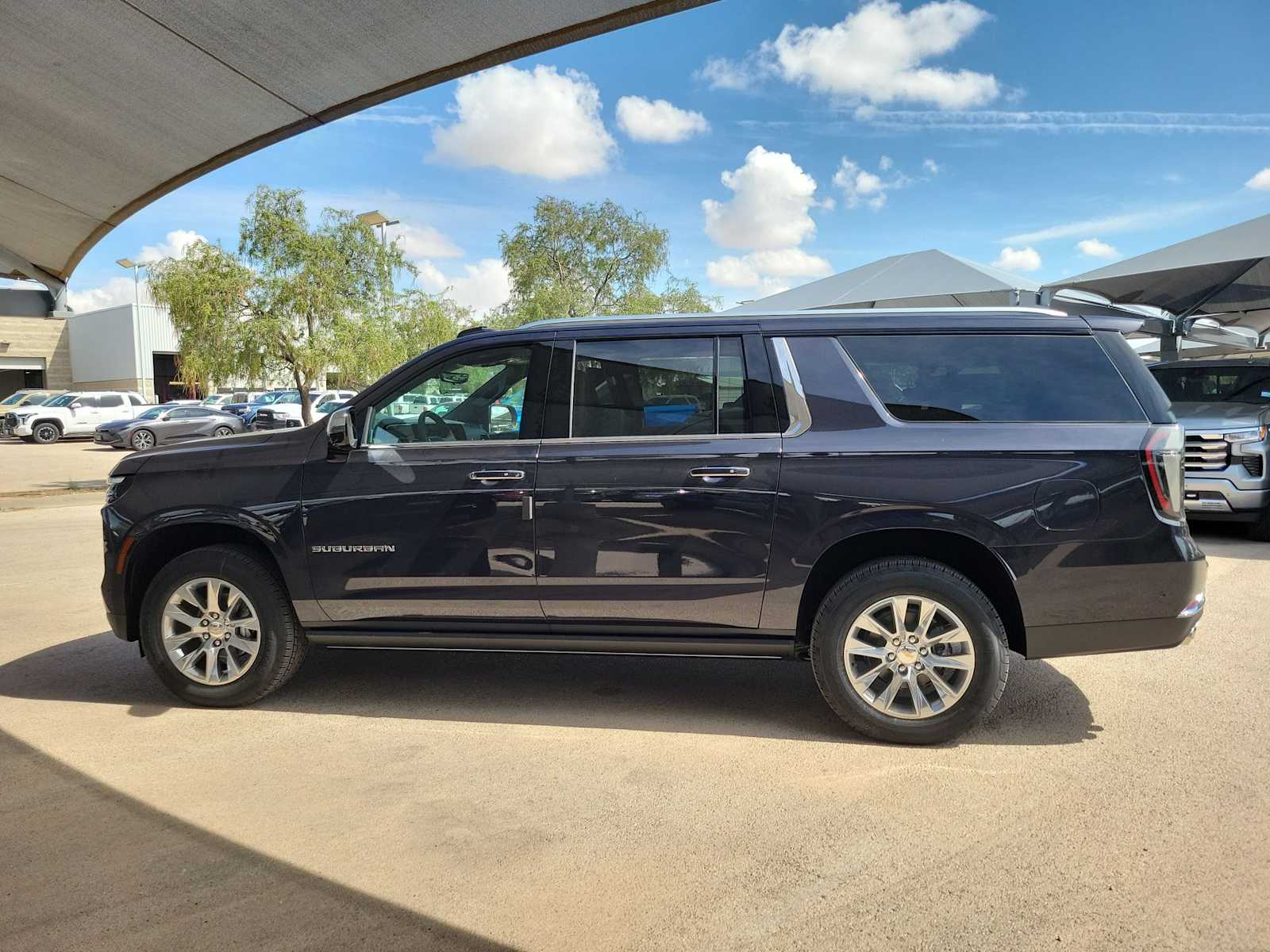 Thumbnail: 2026 Chevrolet Suburban - 3