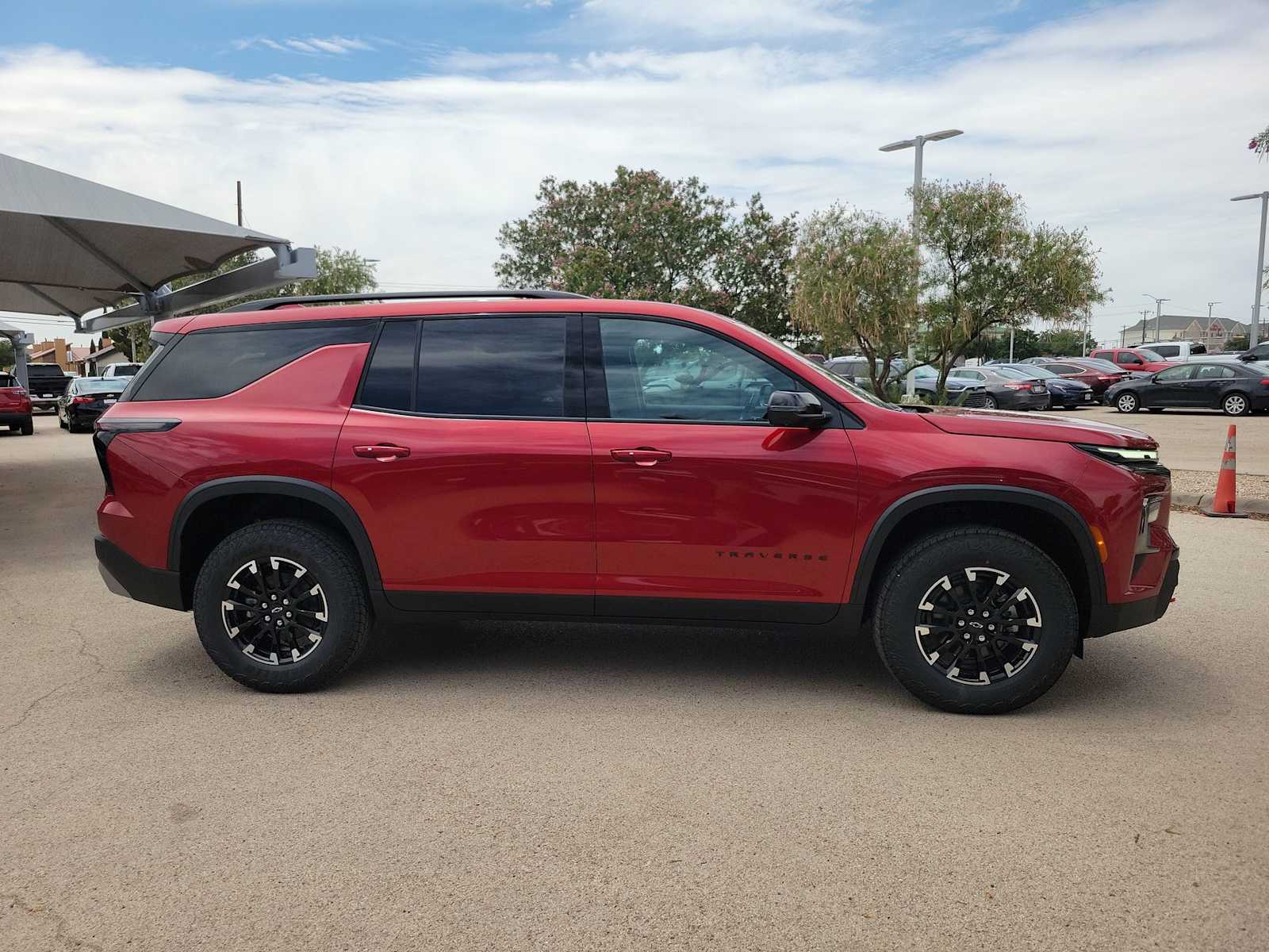 Thumbnail: 2026 Chevrolet Traverse - 9