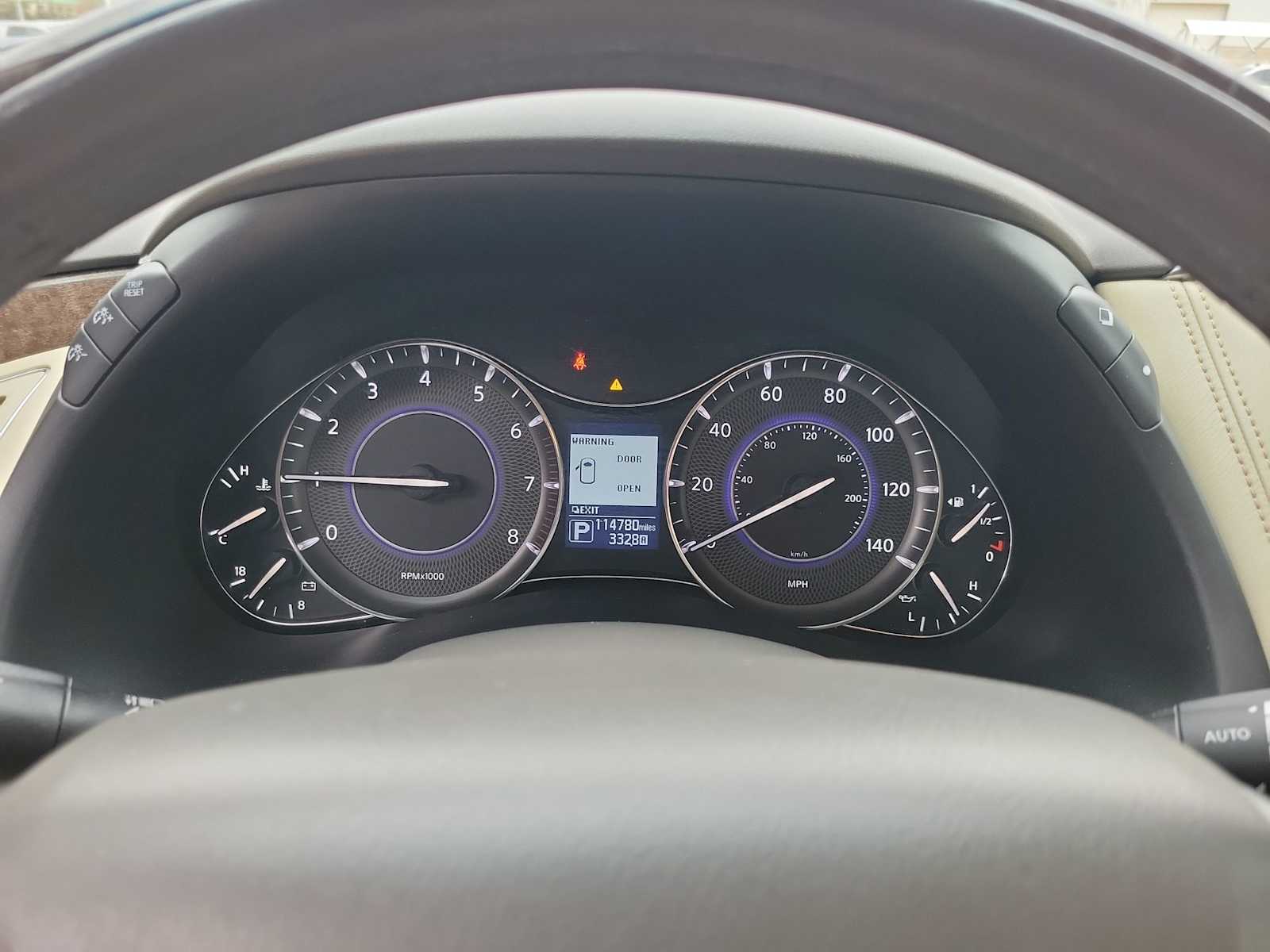 Thumbnail: 2017 INFINITI QX80 - 18