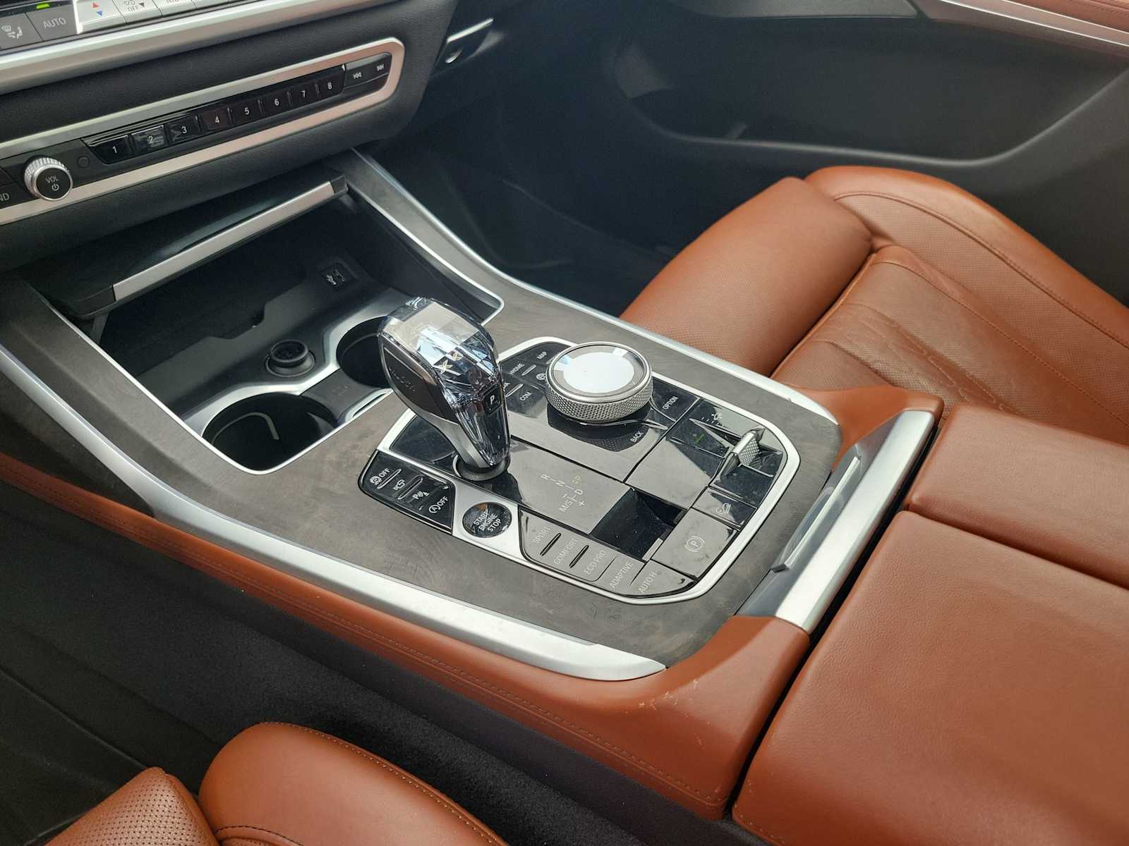 Thumbnail: 2022 BMW X7 - 21