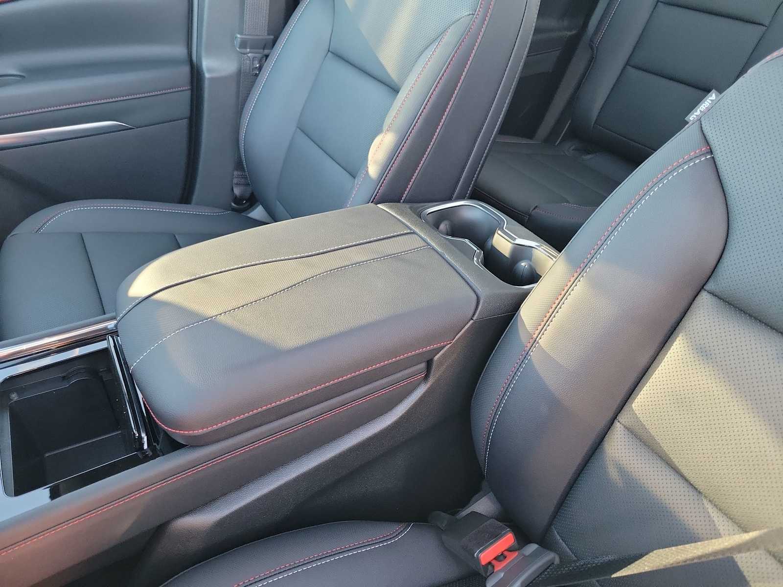 Thumbnail: 2026 Chevrolet Traverse - 12