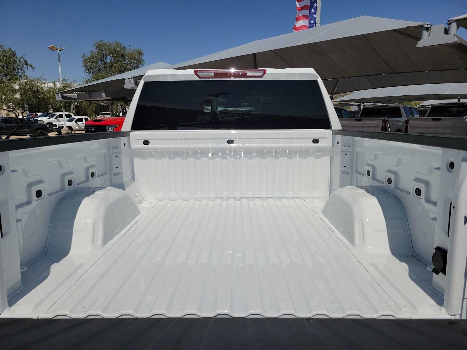 Thumbnail: 2026 Chevrolet Silverado 1500 - 19