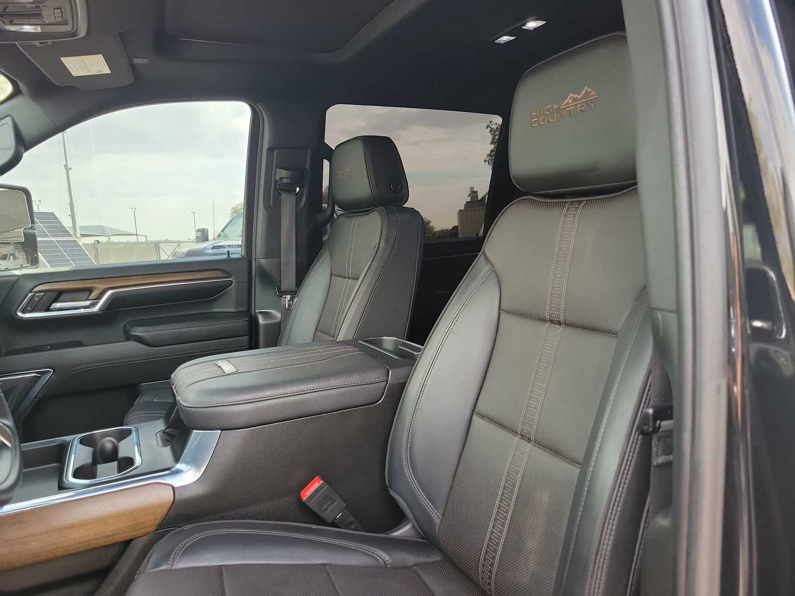 Thumbnail: 2024 Chevrolet Silverado 2500 - 11