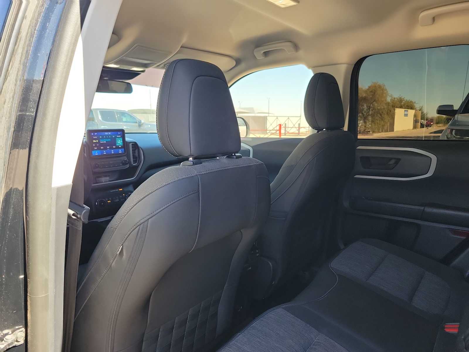 Thumbnail: 2022 Ford Bronco Sport - 12