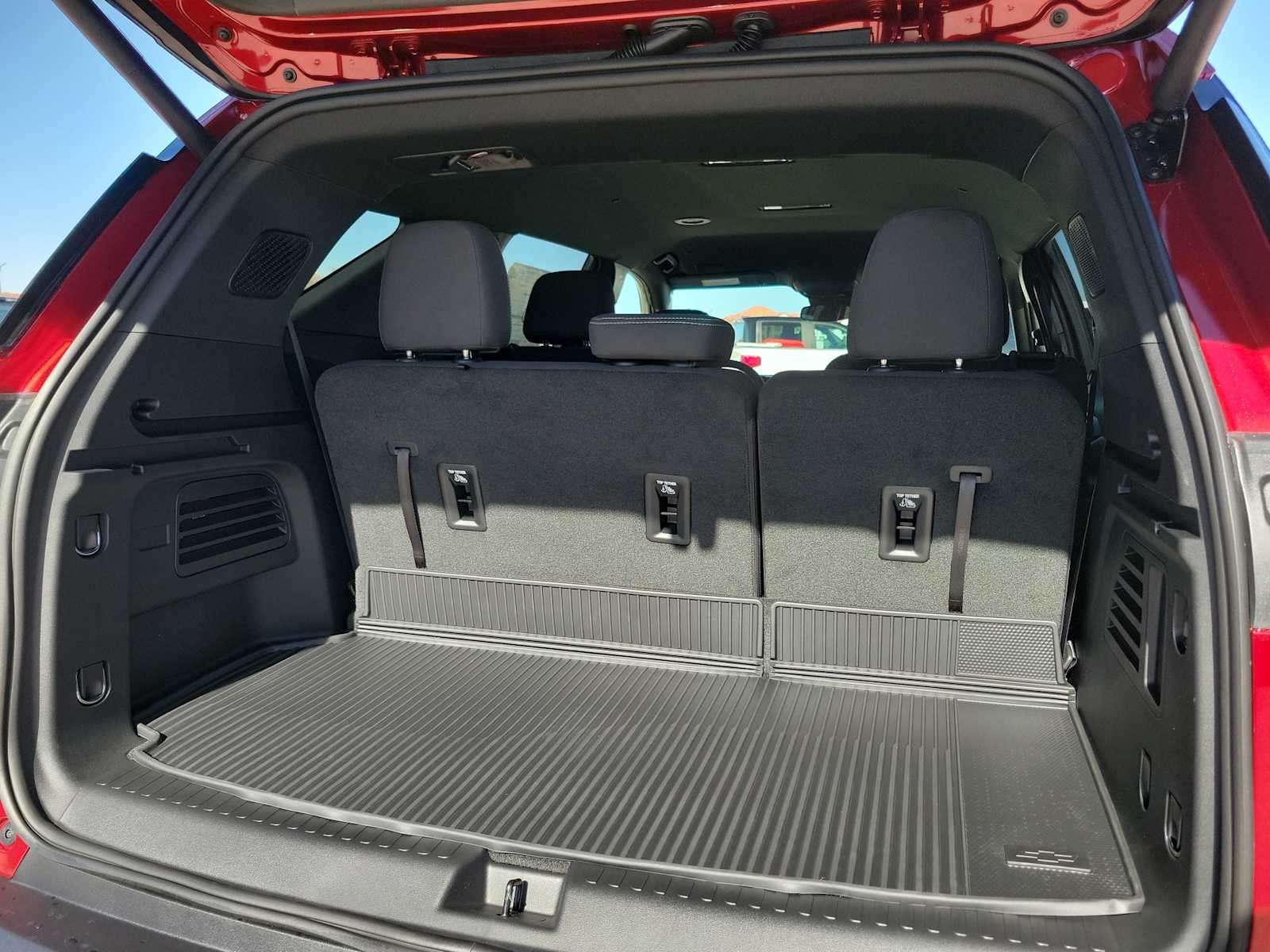 Thumbnail: 2026 Chevrolet Traverse - 19