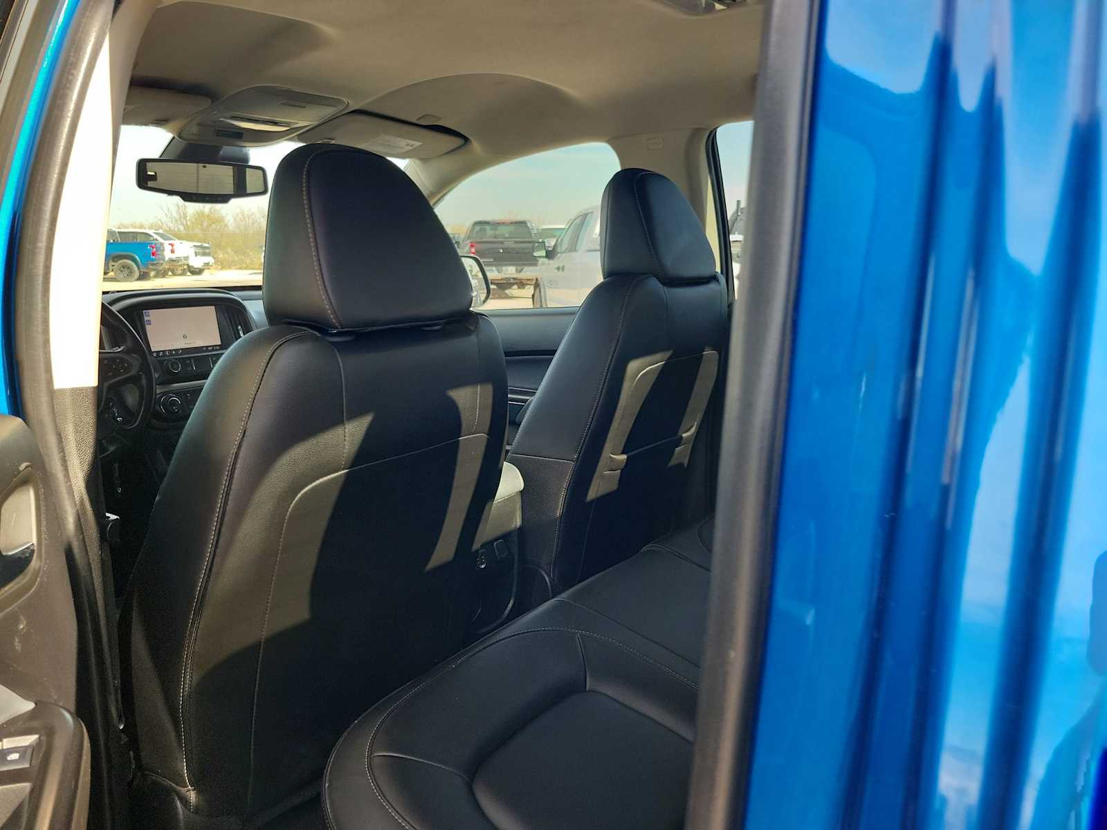 Thumbnail: 2022 Chevrolet Colorado - 12