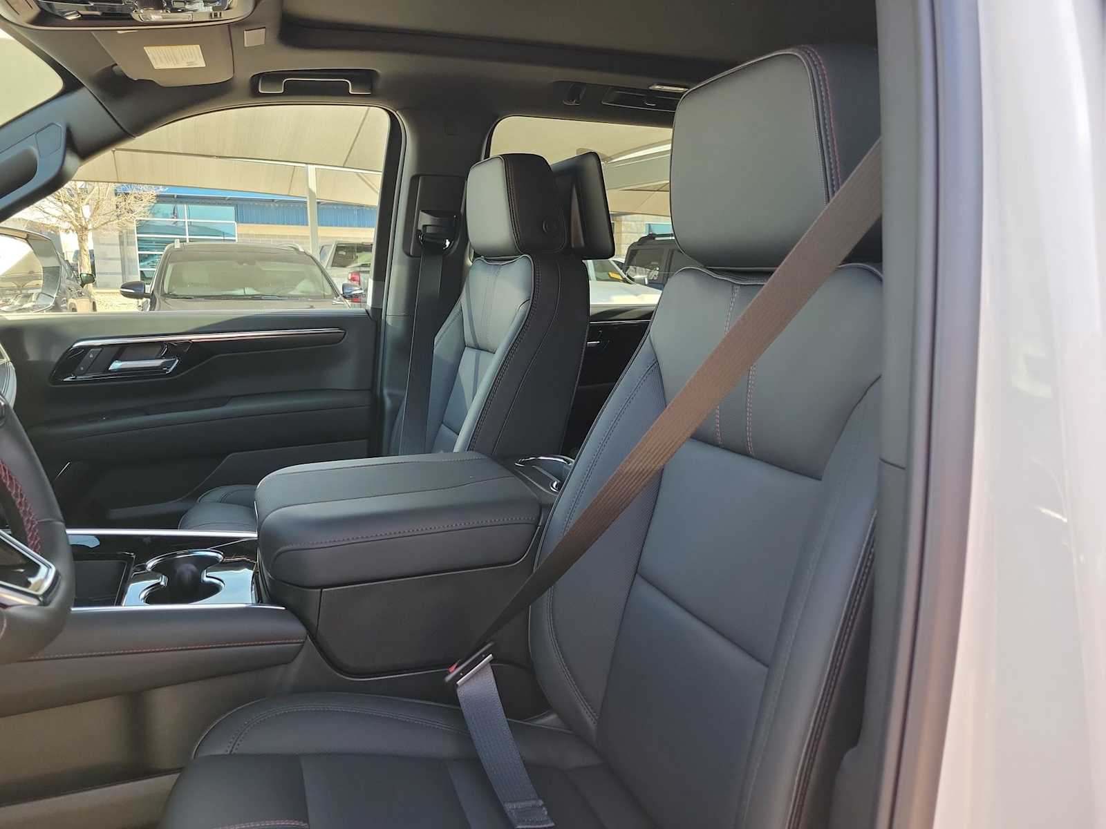 Thumbnail: 2026 Chevrolet Suburban - 11