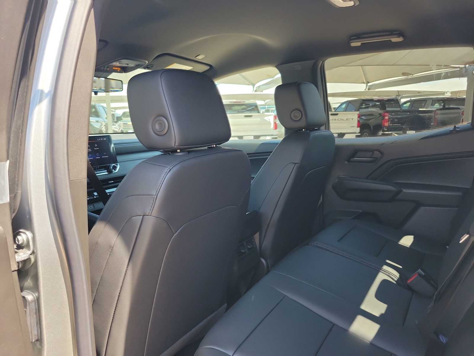 Thumbnail: 2026 Chevrolet Colorado - 12