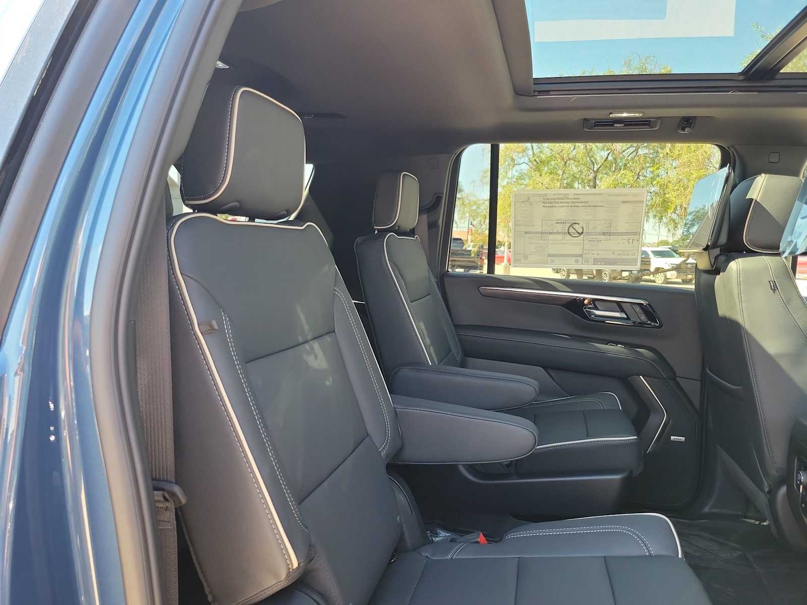 Thumbnail: 2026 Chevrolet Suburban - 13