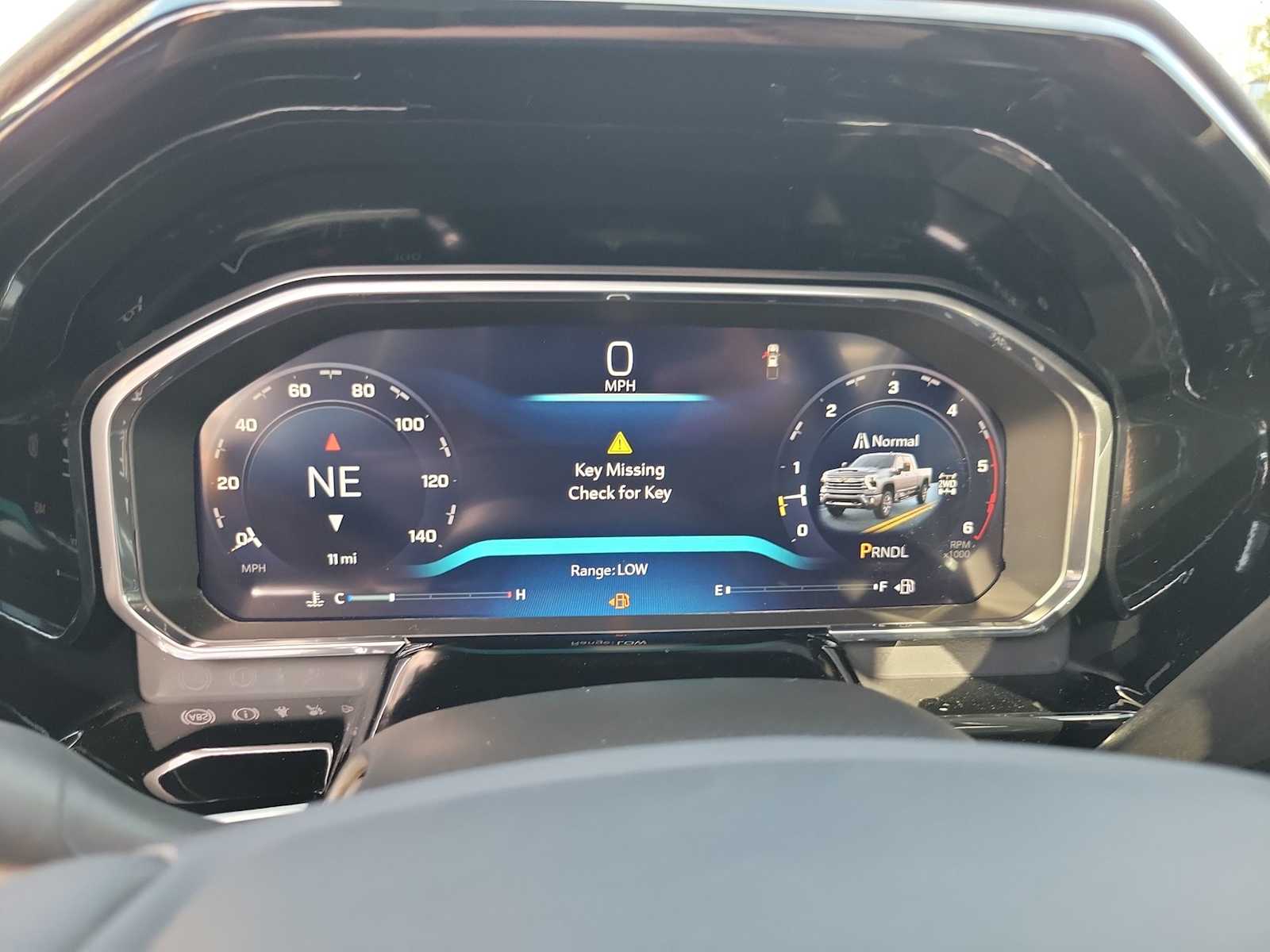 Thumbnail: 2026 Chevrolet Silverado 3500 - 18