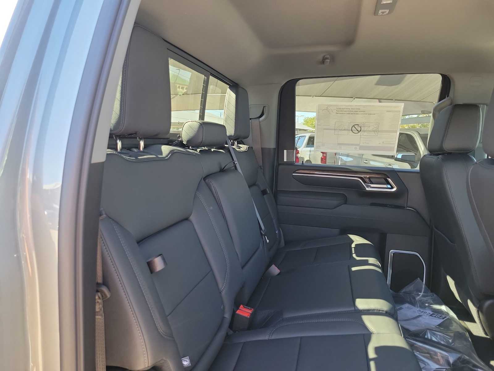 Thumbnail: 2026 Chevrolet Silverado 2500 - 21