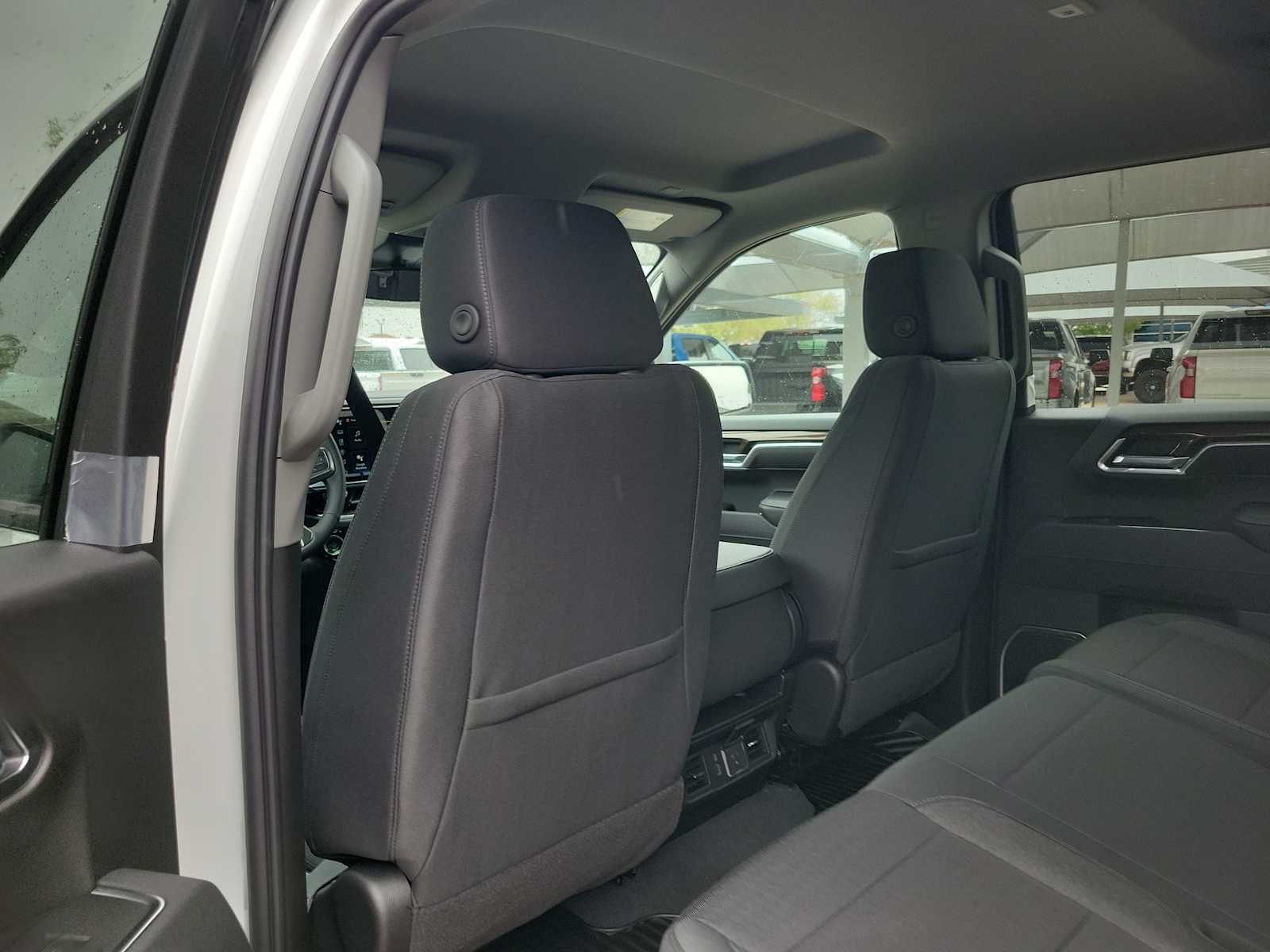 Thumbnail: 2026 Chevrolet Silverado 1500 - 12