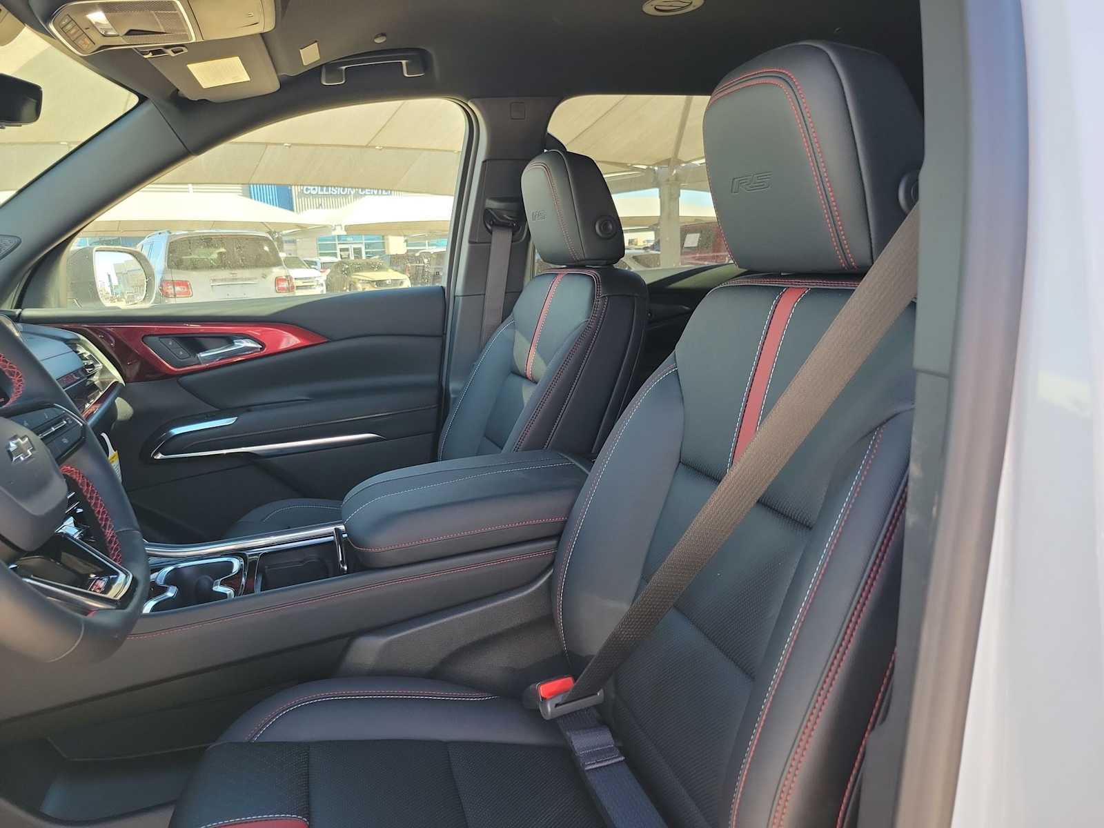 Thumbnail: 2026 Chevrolet Traverse - 11