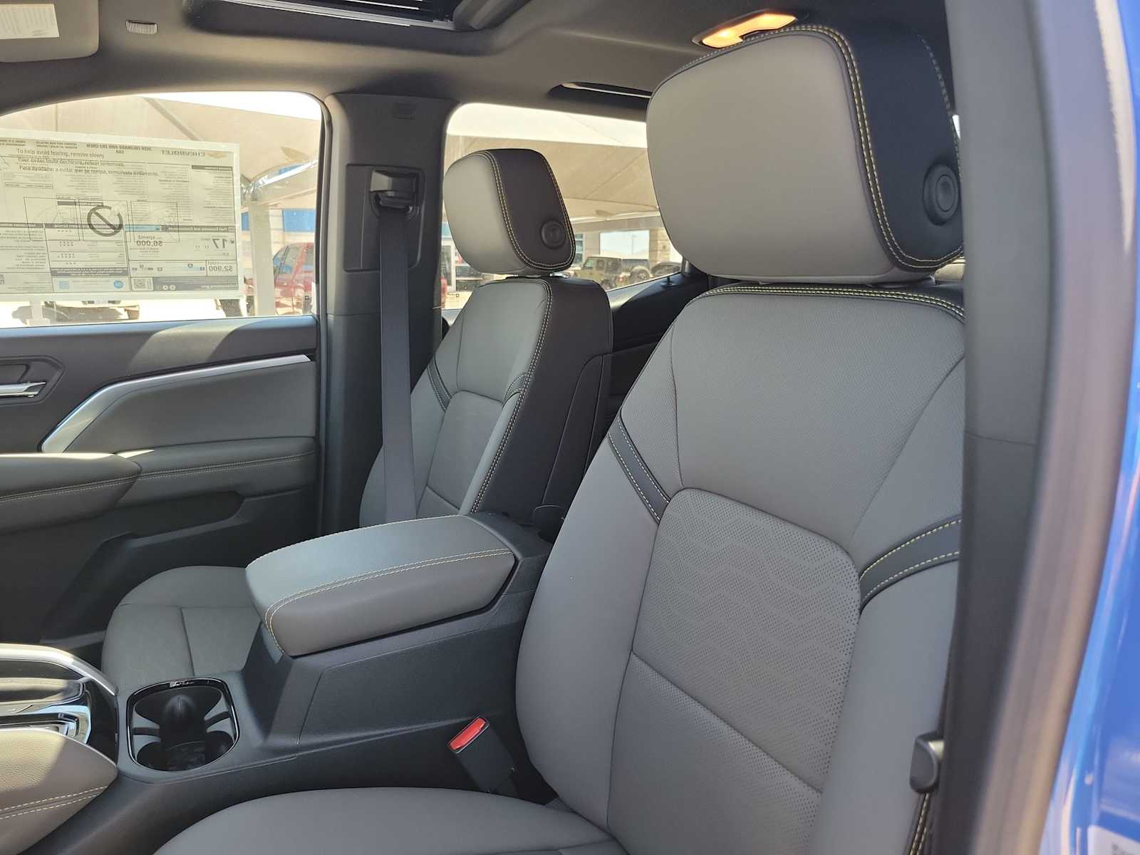 Thumbnail: 2026 Chevrolet Colorado - 15