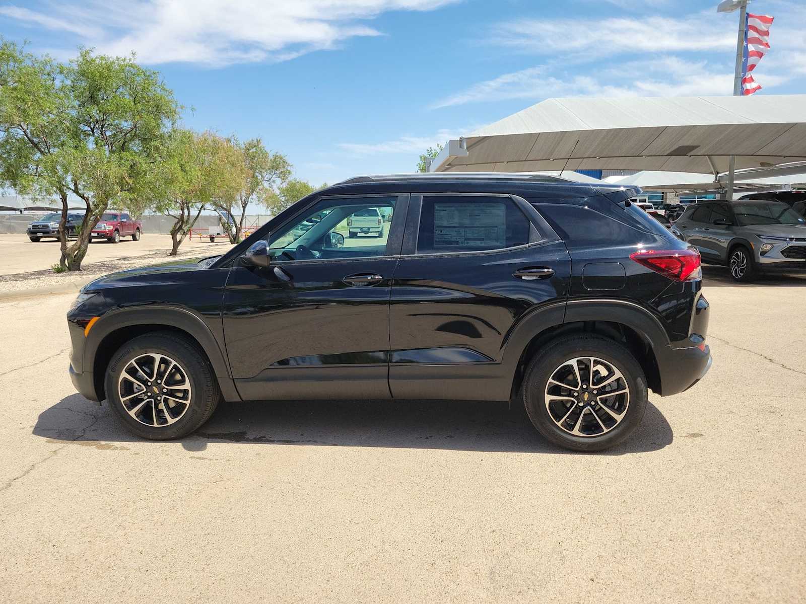 Thumbnail: 2026 Chevrolet TrailBlazer - 5