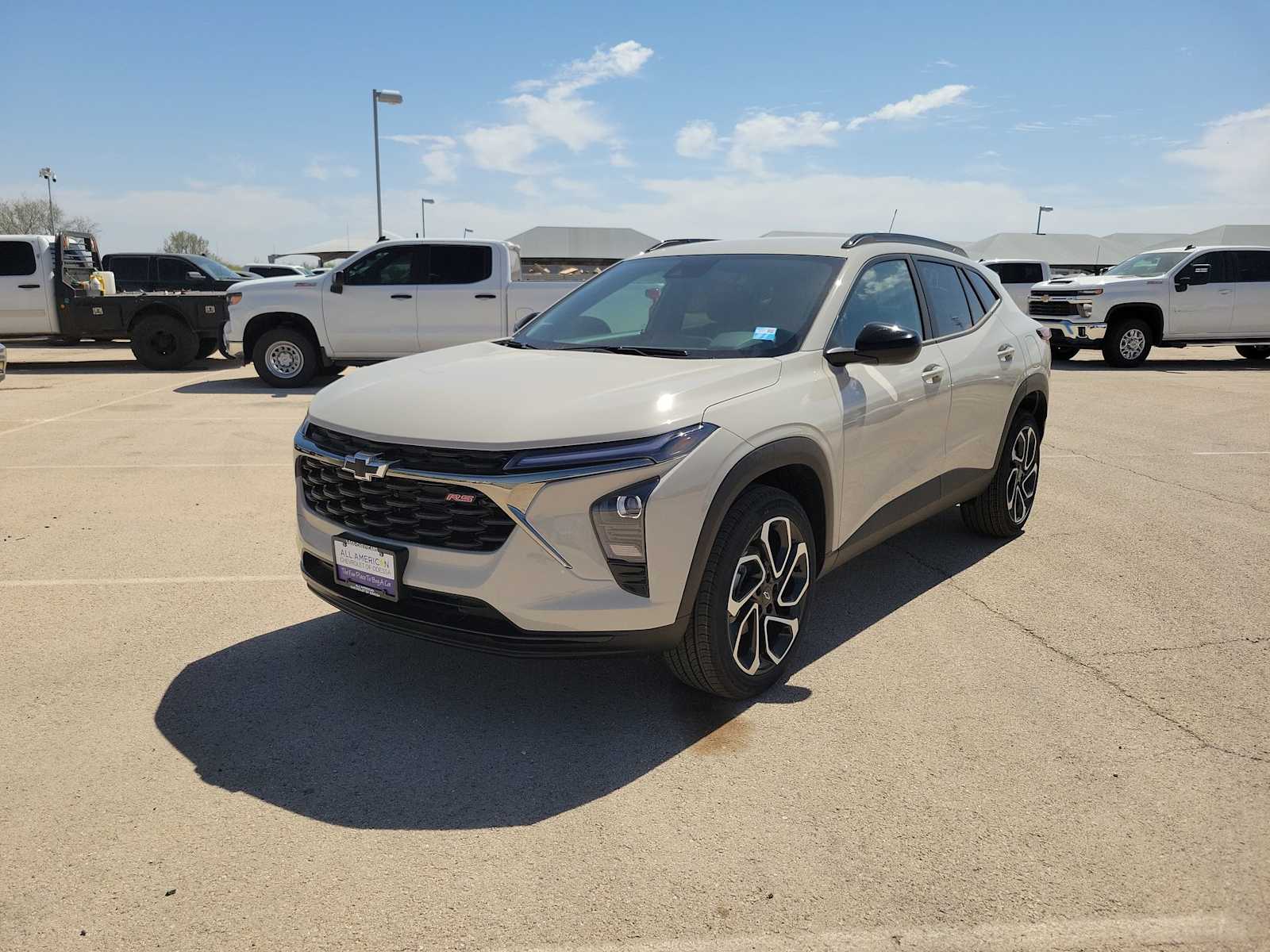 Thumbnail: 2026 Chevrolet Trax - 4