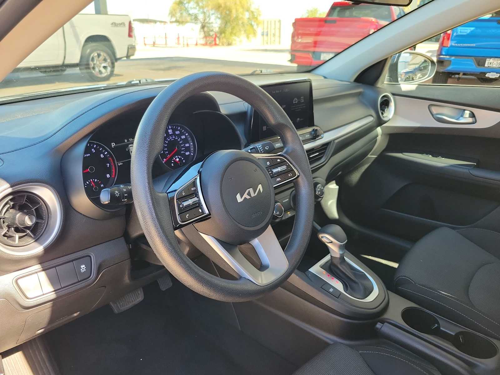 Thumbnail: 2023 Kia Forte - 2