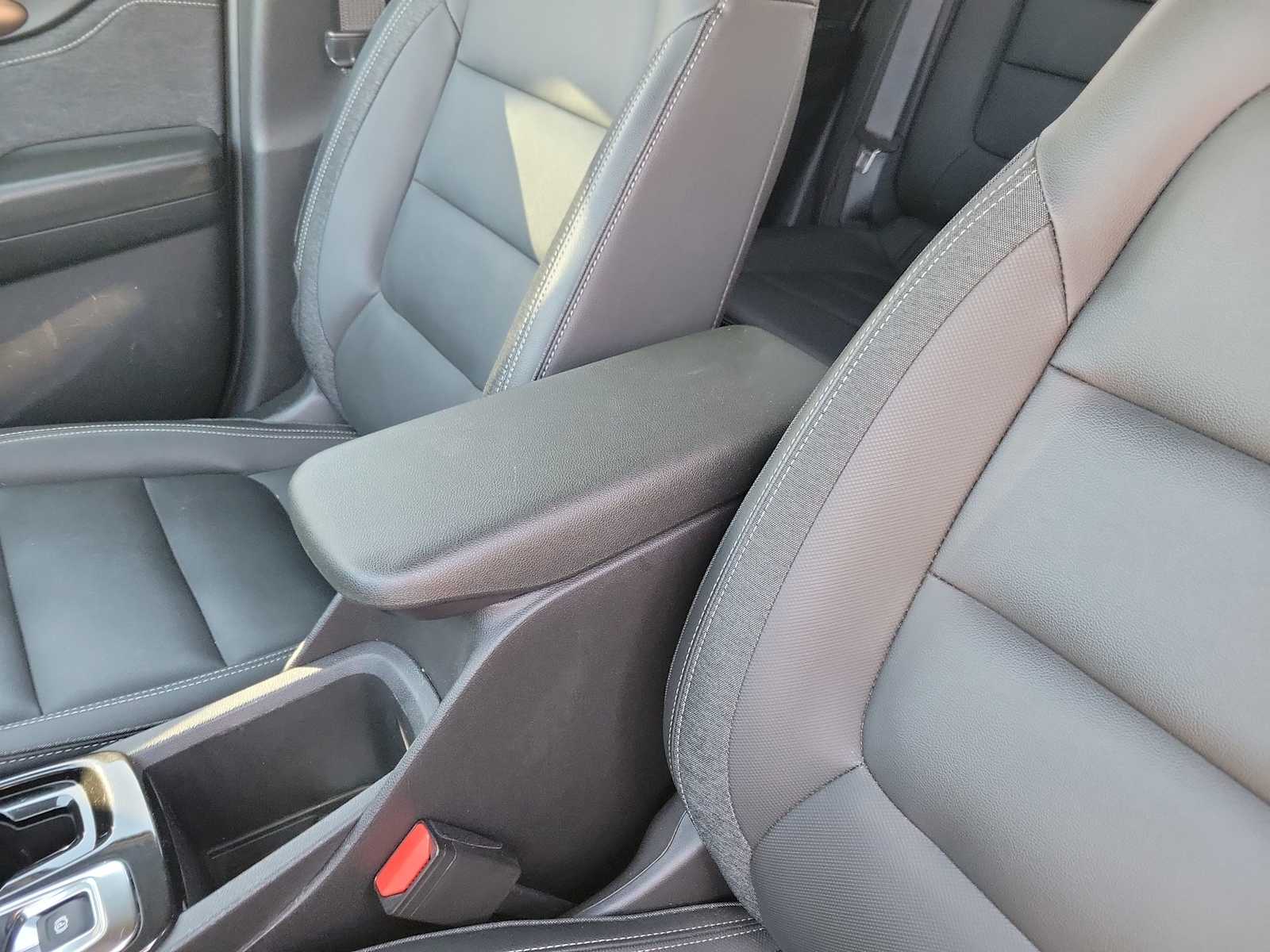 Thumbnail: 2022 Chevrolet TrailBlazer - 16