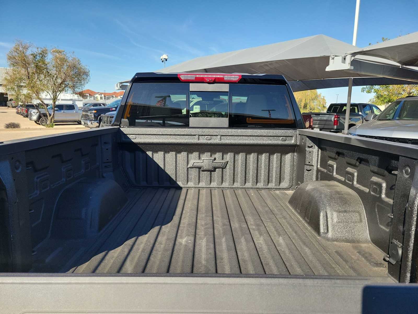 Thumbnail: 2026 Chevrolet Silverado 1500 - 19