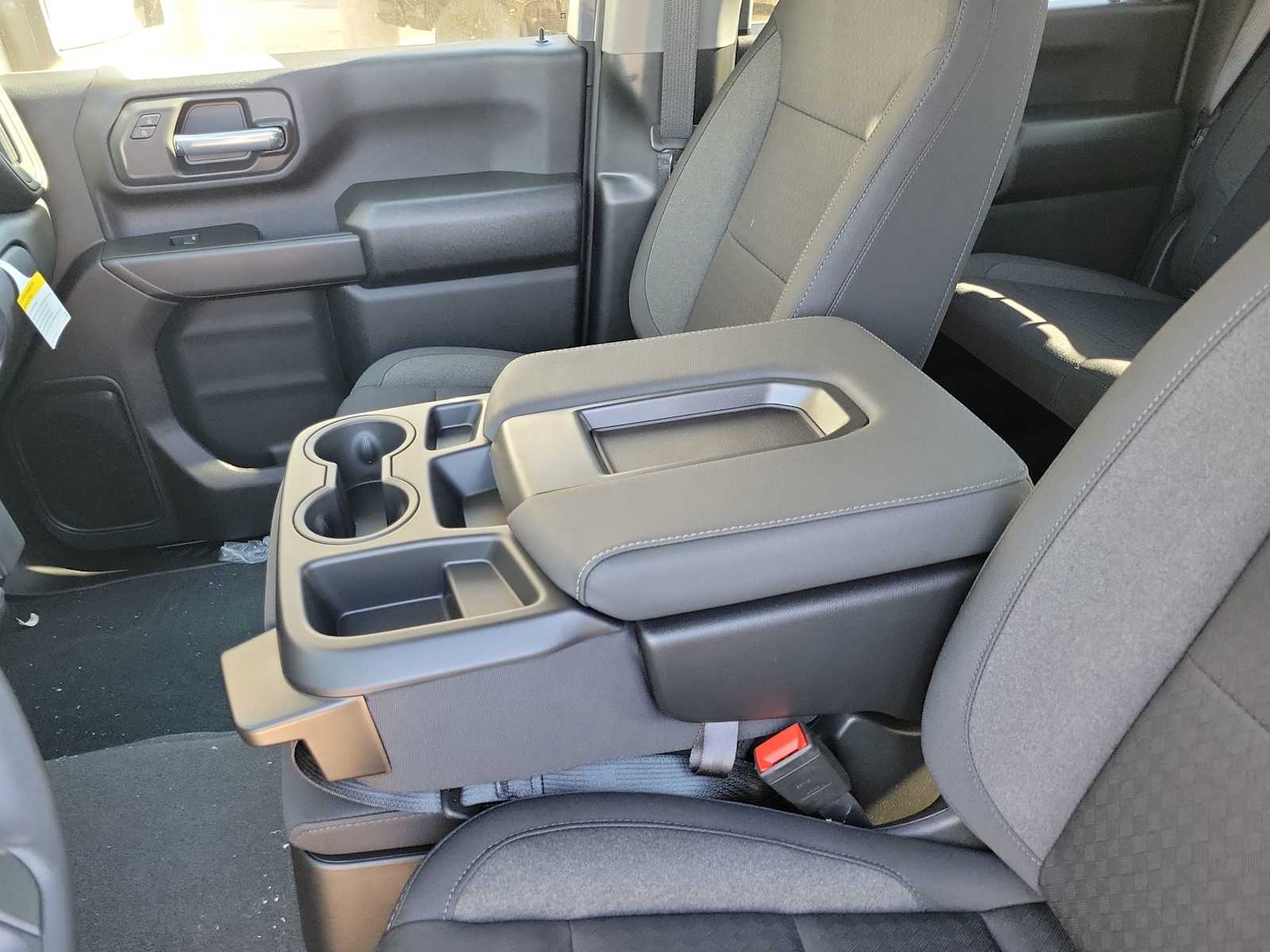 Thumbnail: 2026 Chevrolet Silverado 2500 - 16