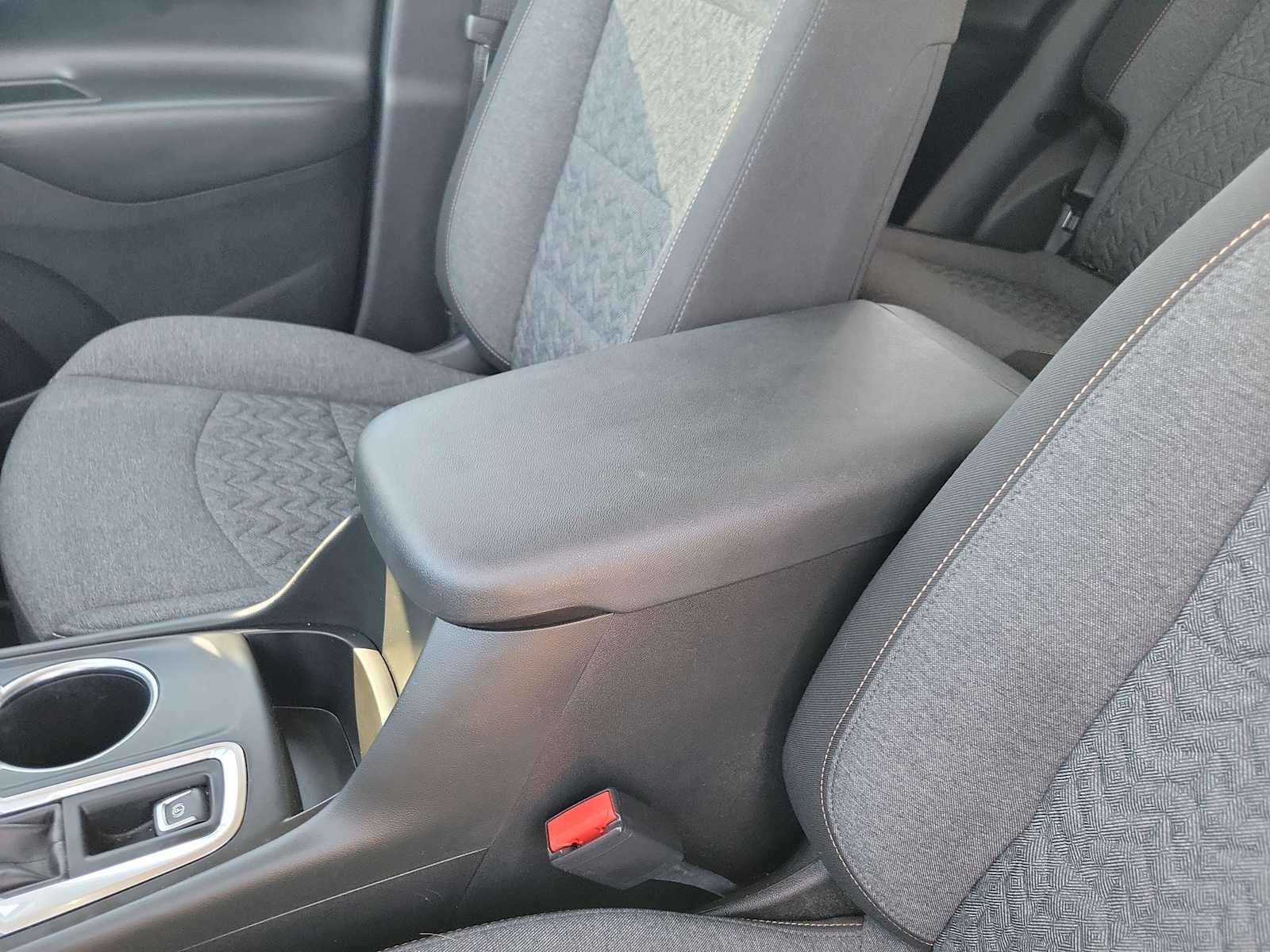 Thumbnail: 2022 Chevrolet Equinox - 16