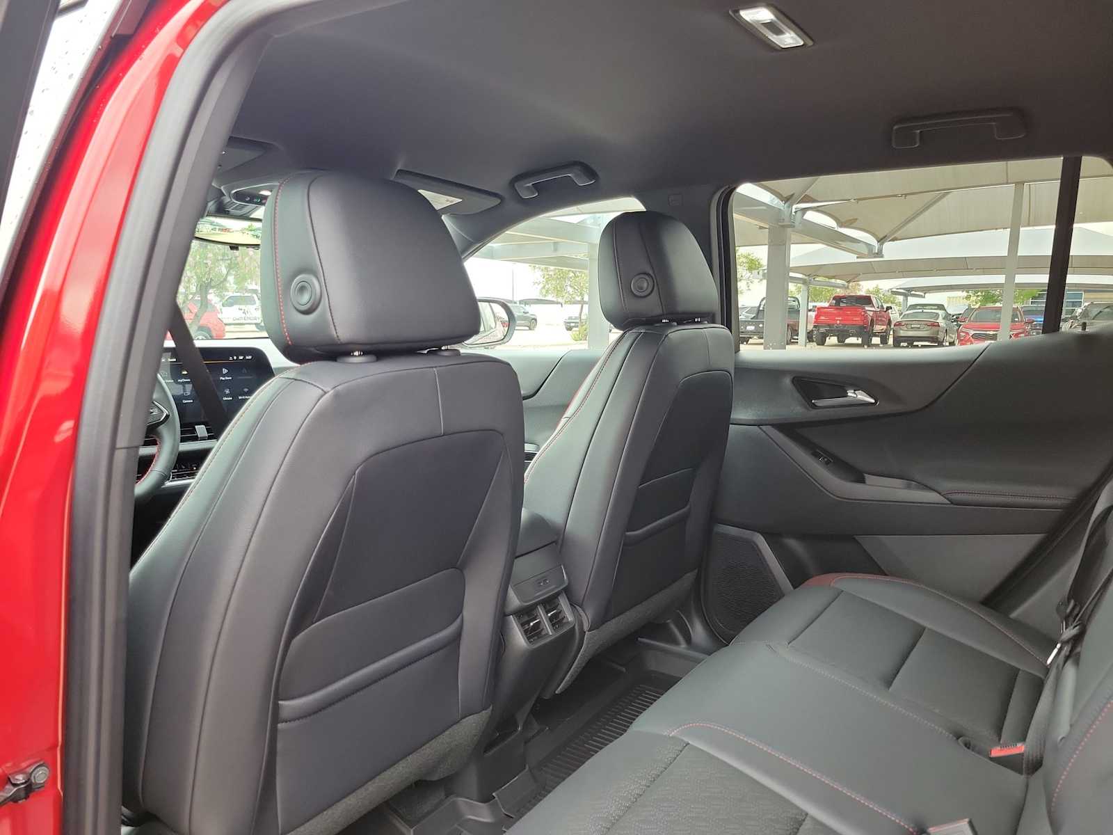 Thumbnail: 2026 Chevrolet Equinox - 16