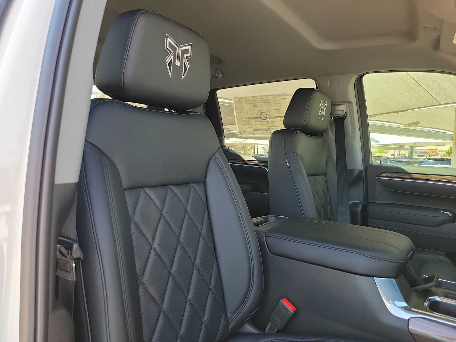 Thumbnail: 2025 Chevrolet Silverado 1500 - 14