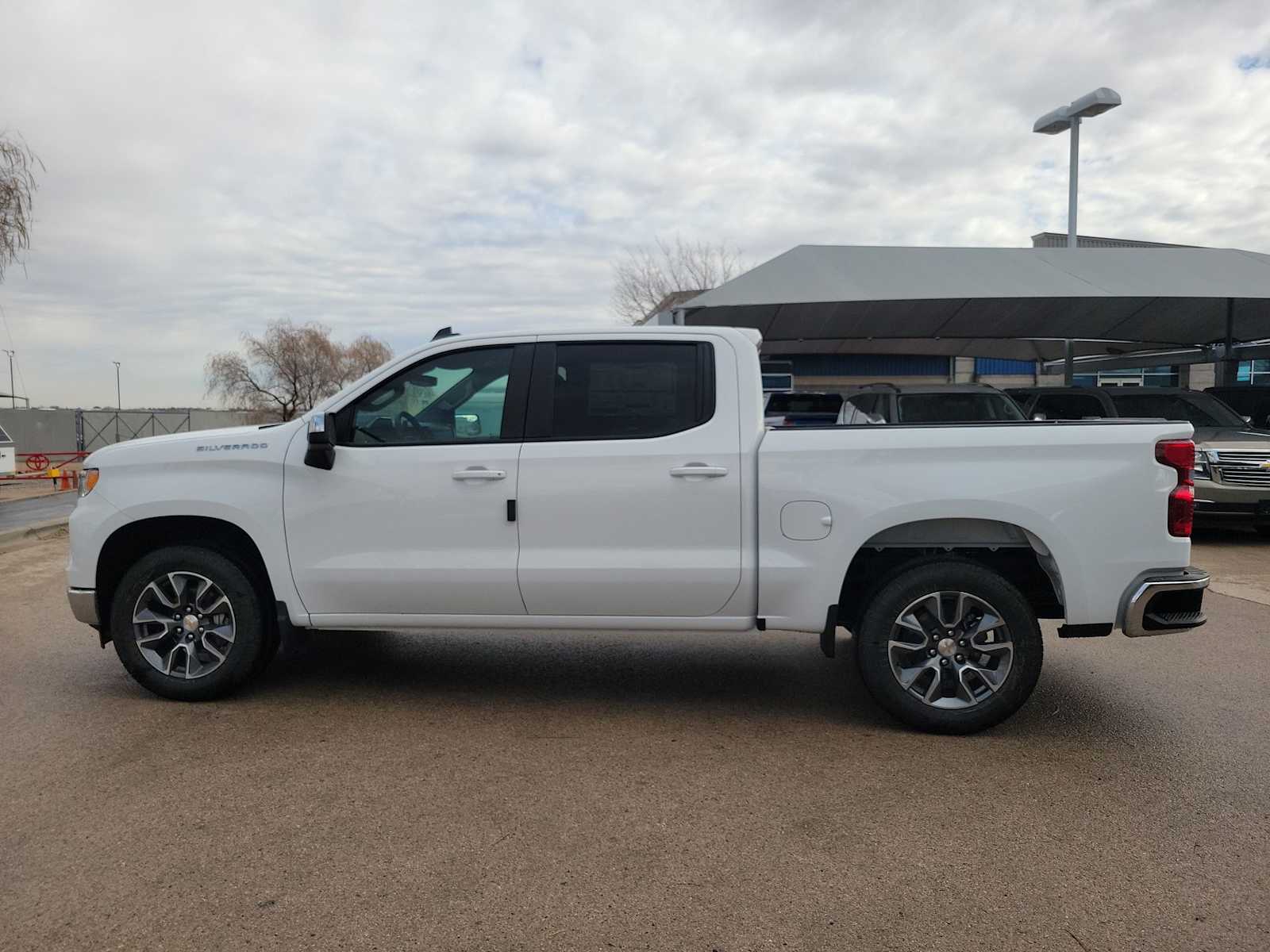 Thumbnail: 2026 Chevrolet Silverado 1500 - 3