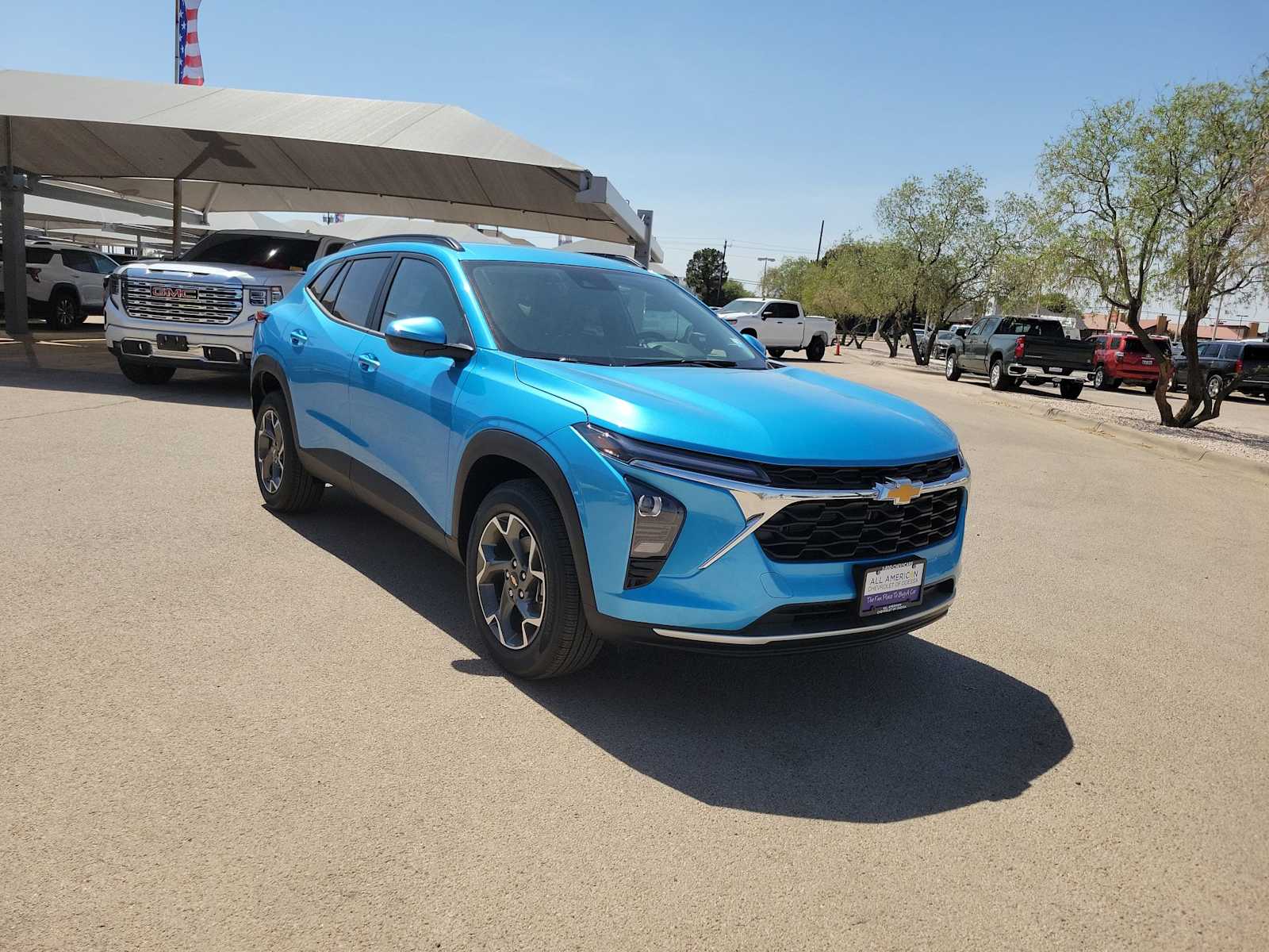 Thumbnail: 2026 Chevrolet Trax - 2