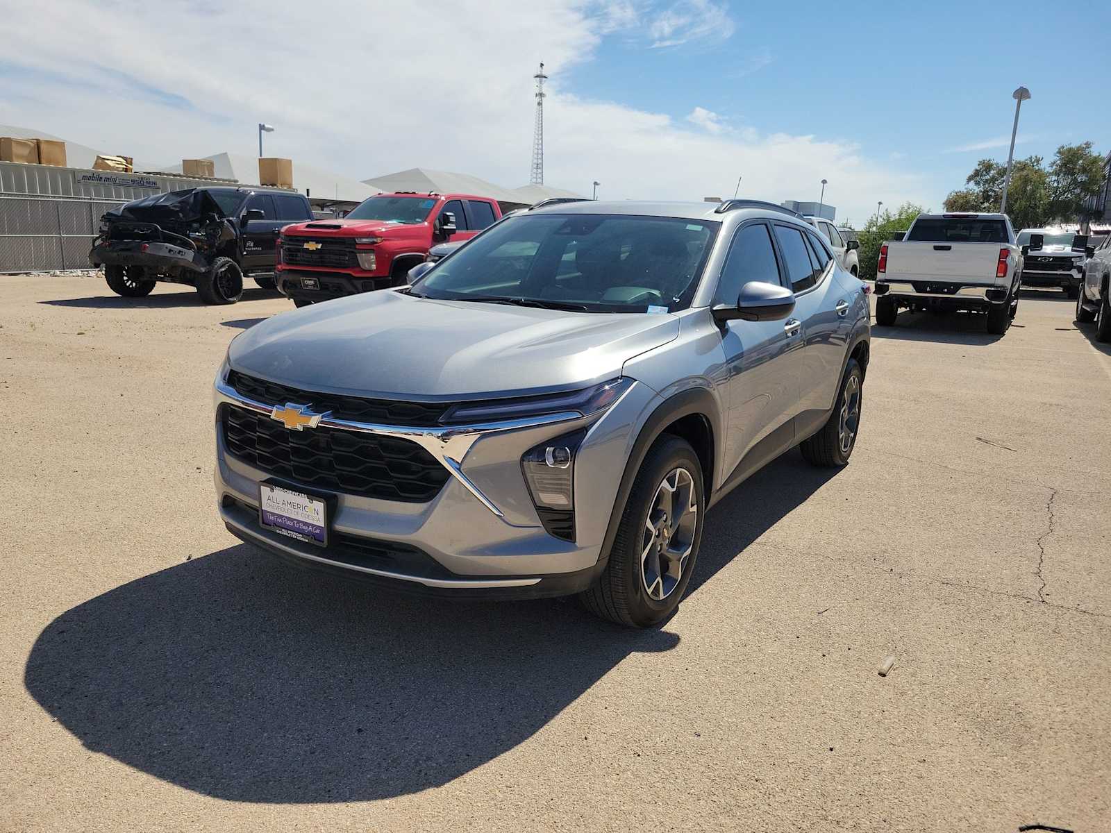 Thumbnail: 2025 Chevrolet Trax - 4