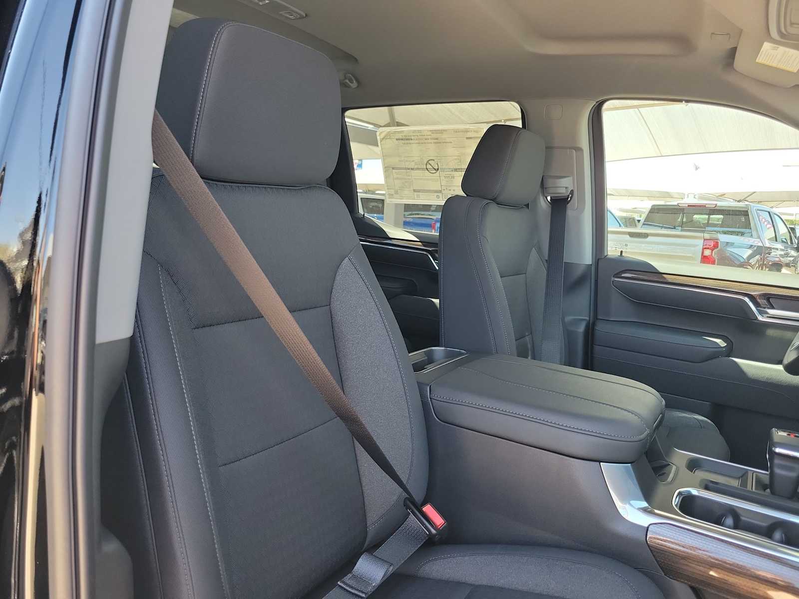 Thumbnail: 2026 Chevrolet Silverado 1500 - 14