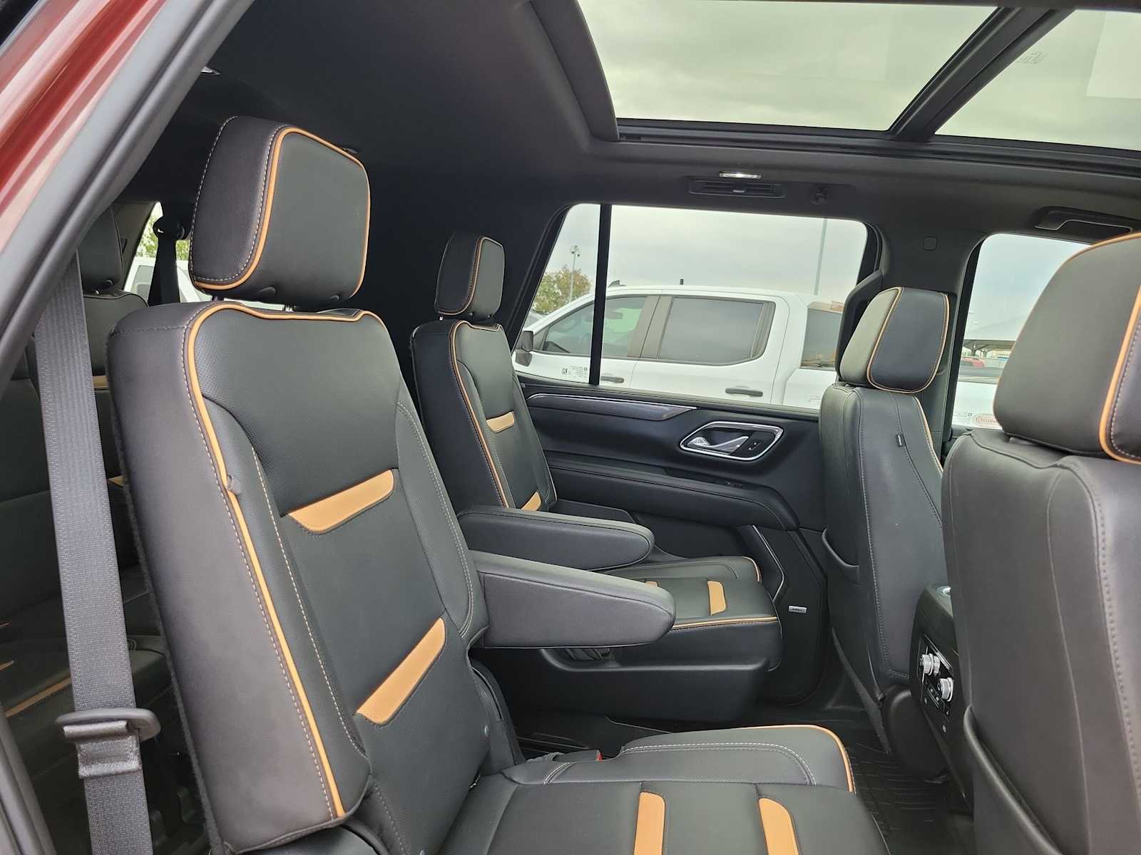 Thumbnail: 2023 GMC Yukon - 17