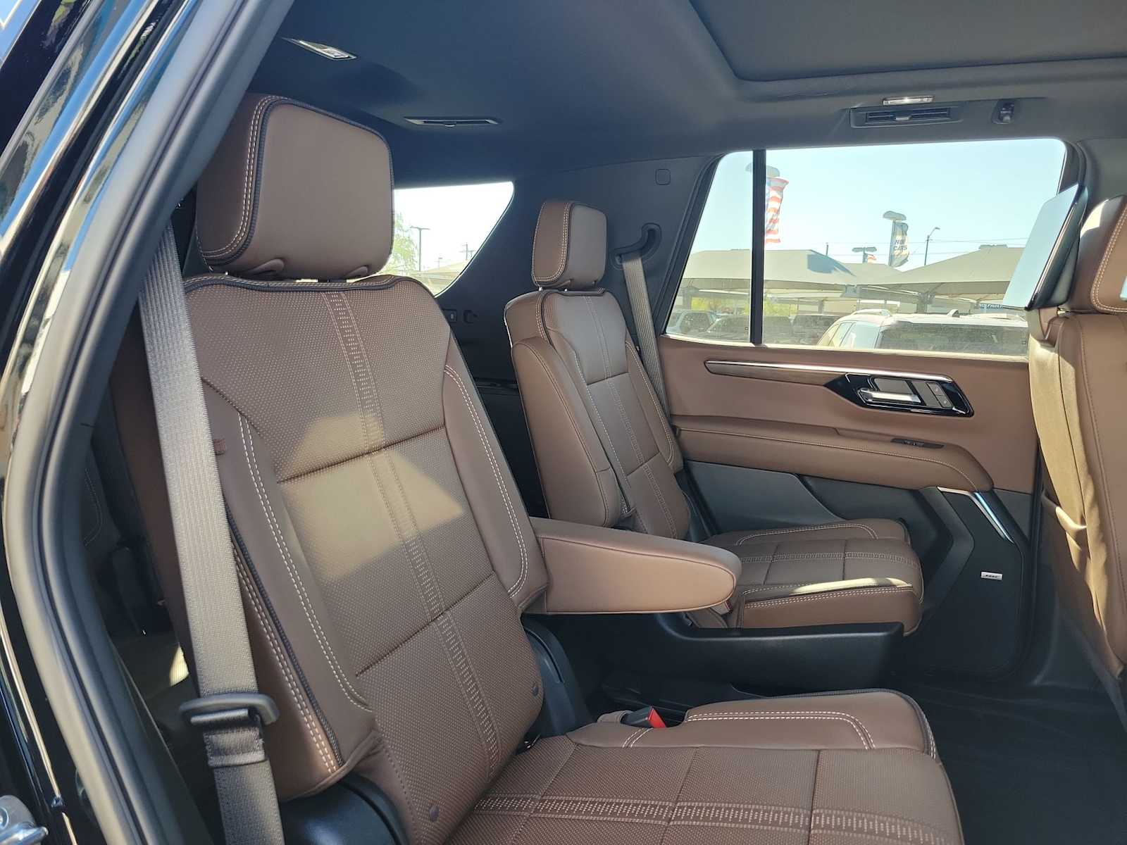 Thumbnail: 2026 Chevrolet Tahoe - 13